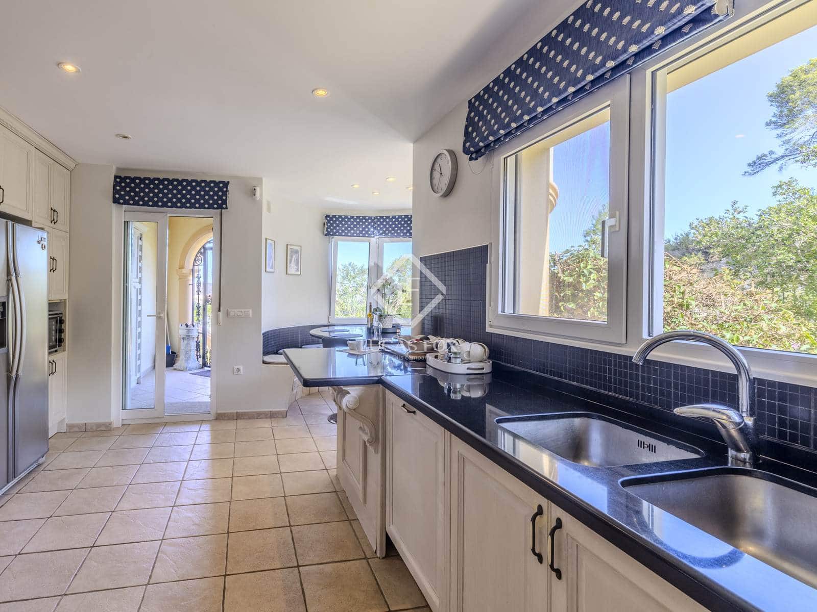 4 sypialnia Willa na sprzedaż w Javea / Xabia z basenem garażem - 2 900 000 € (Ref: 9362769)