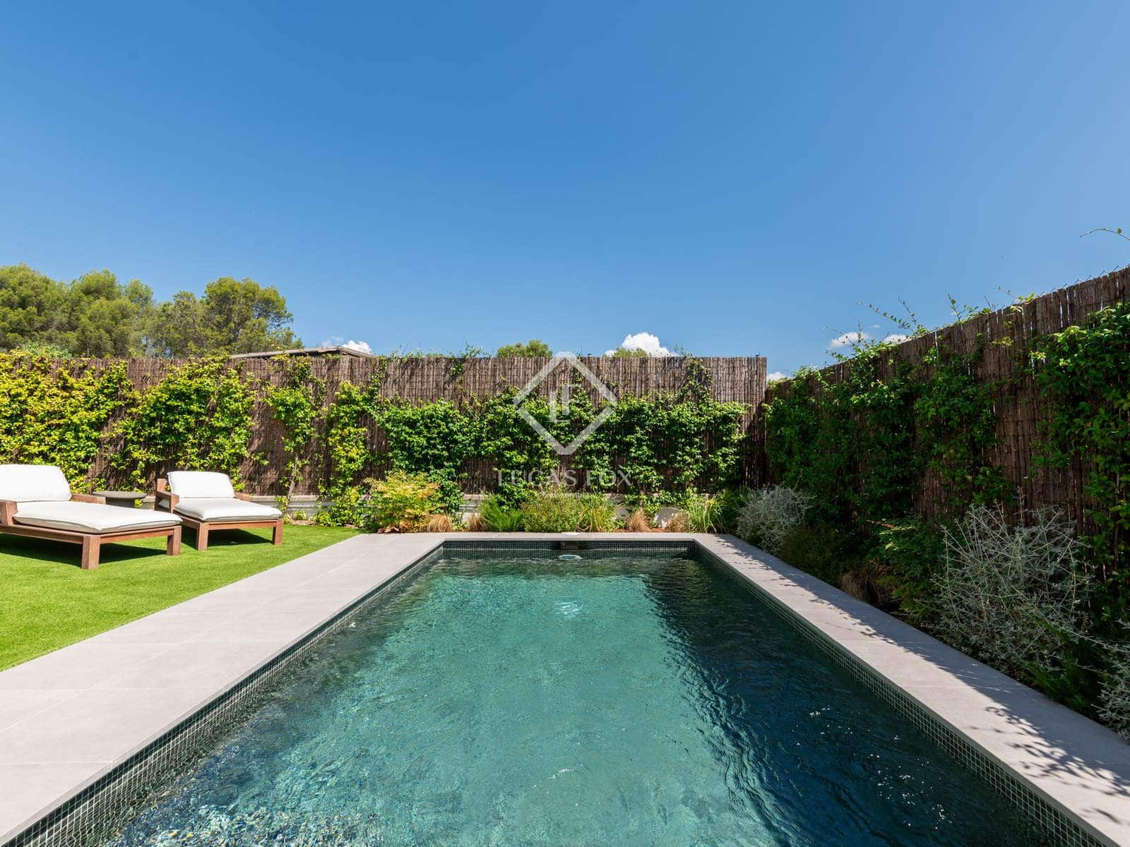 4 makuuhuone Huvila myytävänä paikassa Bellaterra mukana uima-altaan 
autotalli - 1 420 000 € (Ref: 9362998)