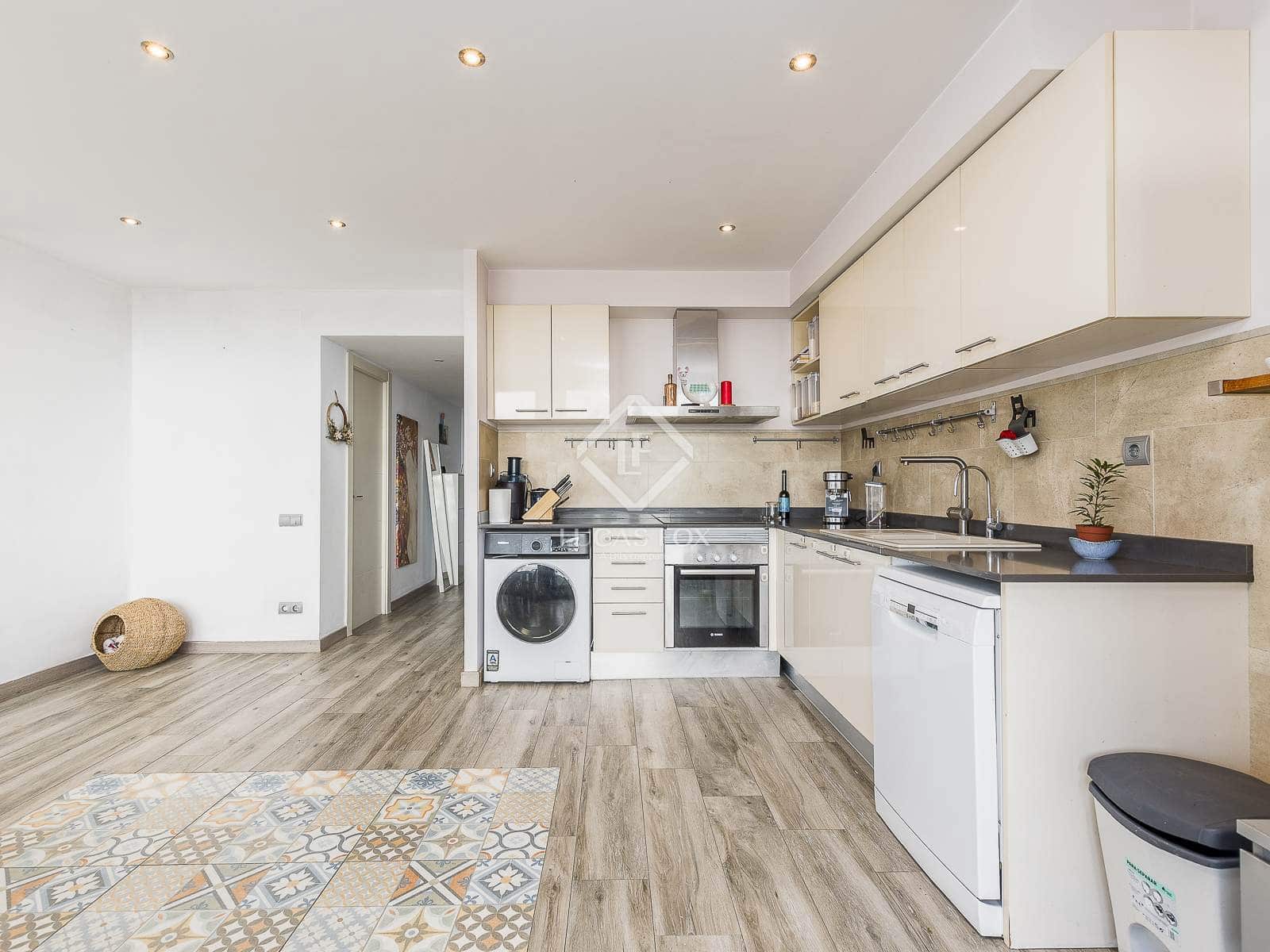 3 slaapkamer Appartement te koop in Barcelona stad met zwembad garage - € 885.000 (Ref: 9363192)