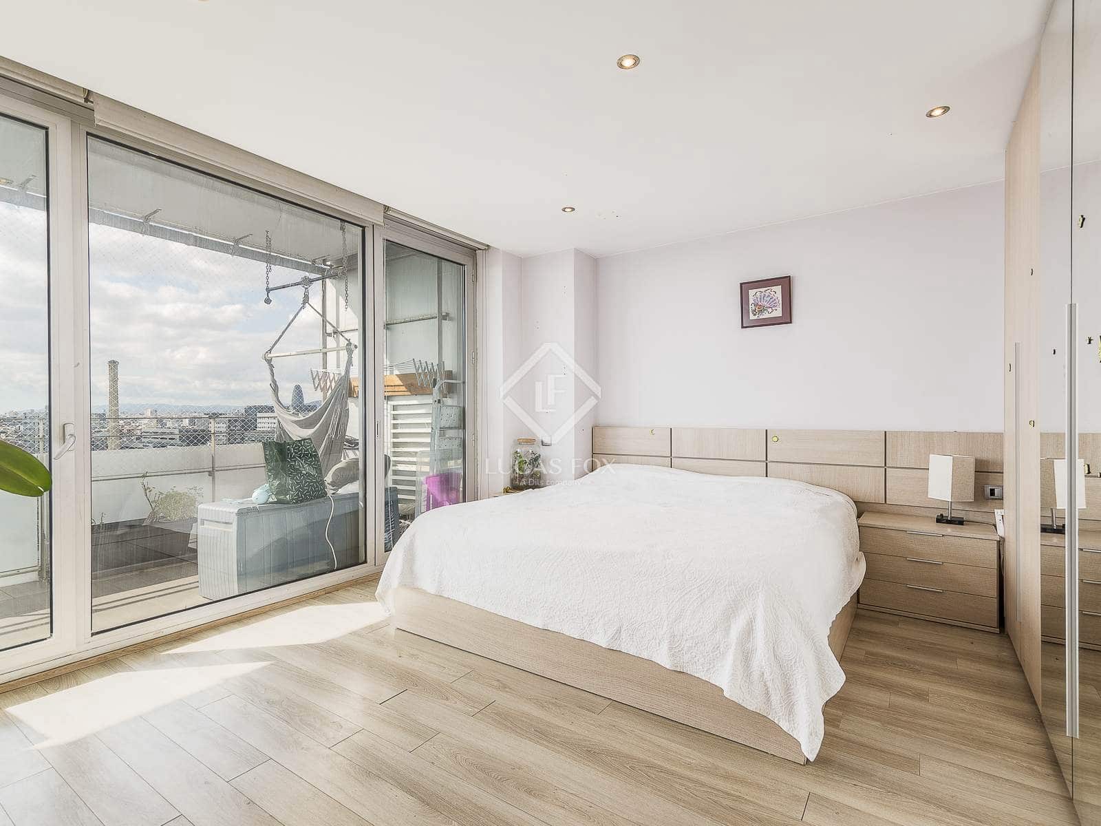 3 slaapkamer Appartement te koop in Barcelona stad met zwembad garage - € 885.000 (Ref: 9363192)