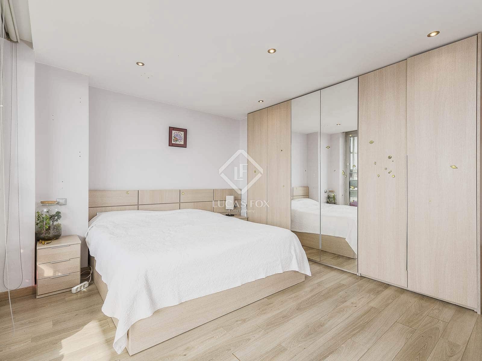 3 slaapkamer Appartement te koop in Barcelona stad met zwembad garage - € 885.000 (Ref: 9363192)