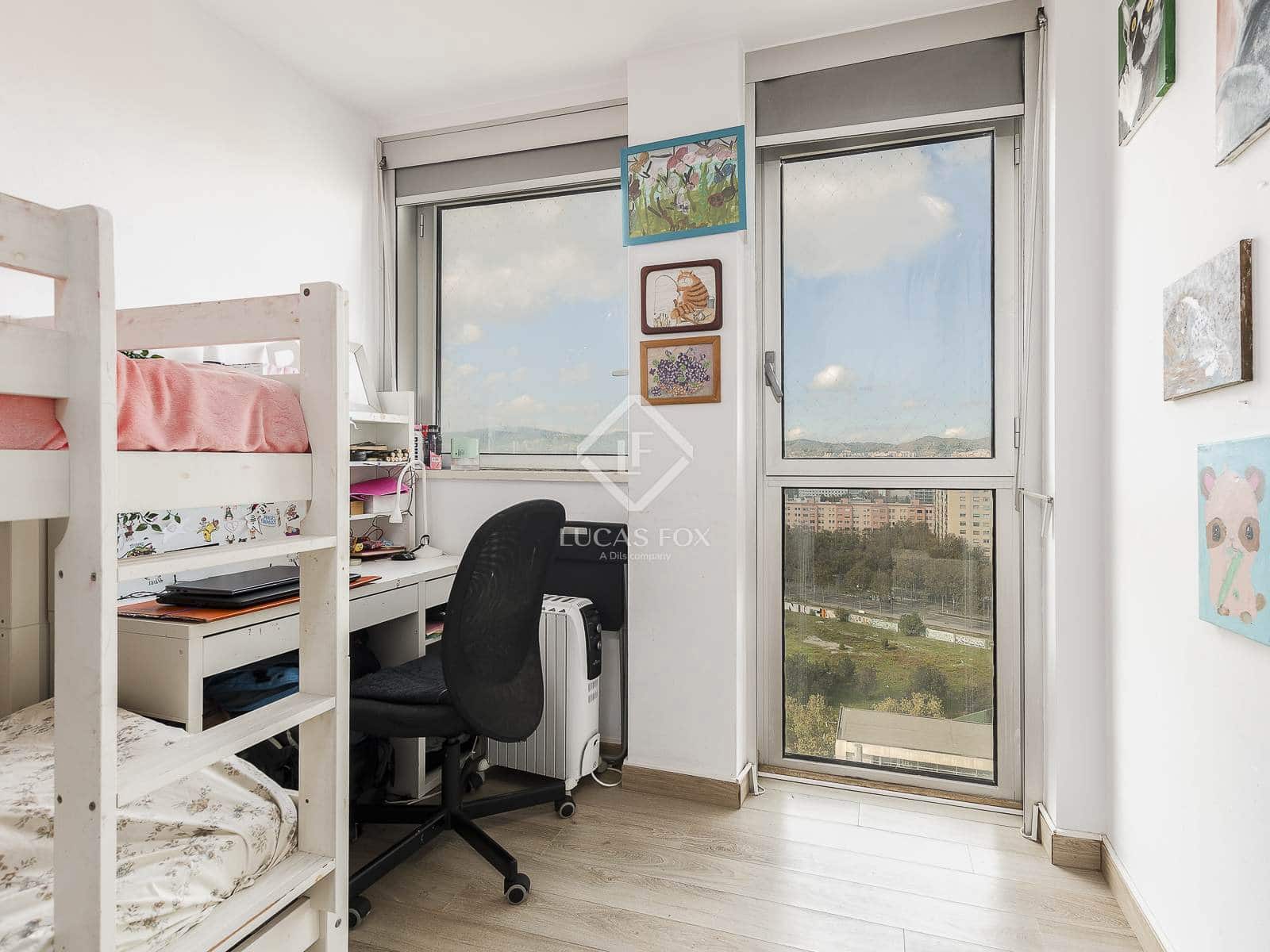 3 slaapkamer Appartement te koop in Barcelona stad met zwembad garage - € 885.000 (Ref: 9363192)