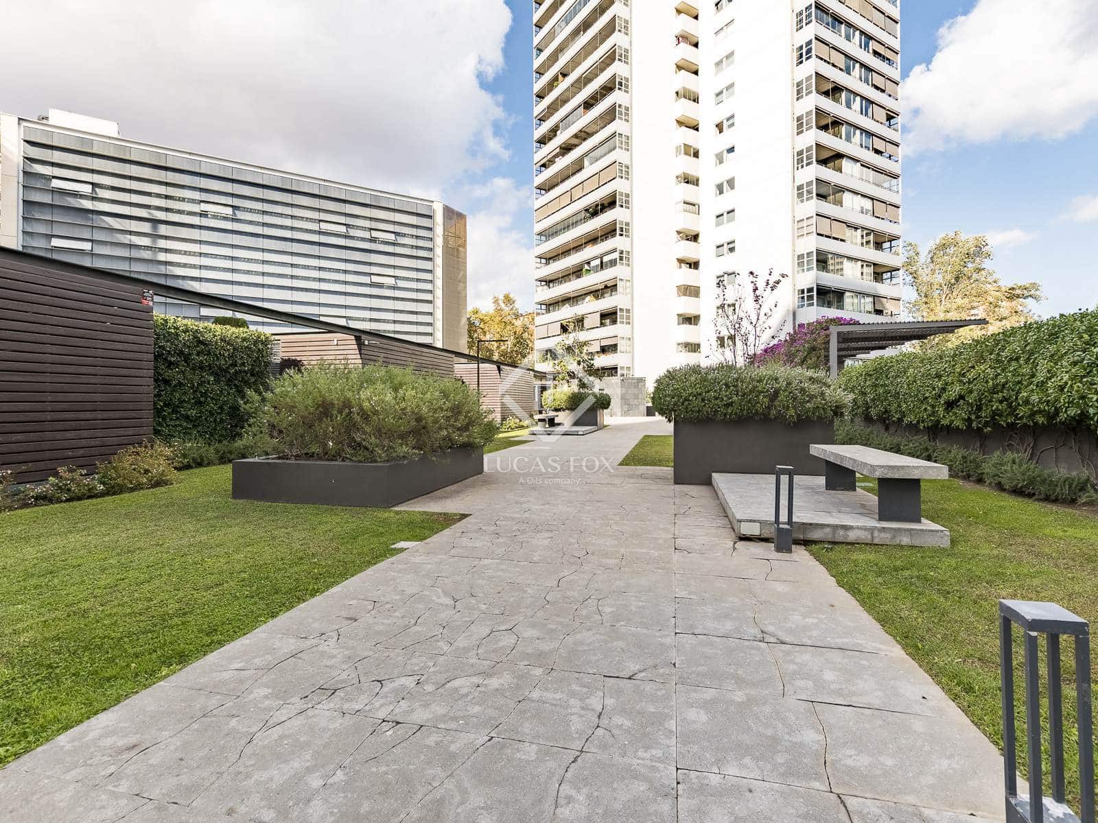 3 slaapkamer Appartement te koop in Barcelona stad met zwembad garage - € 885.000 (Ref: 9363192)