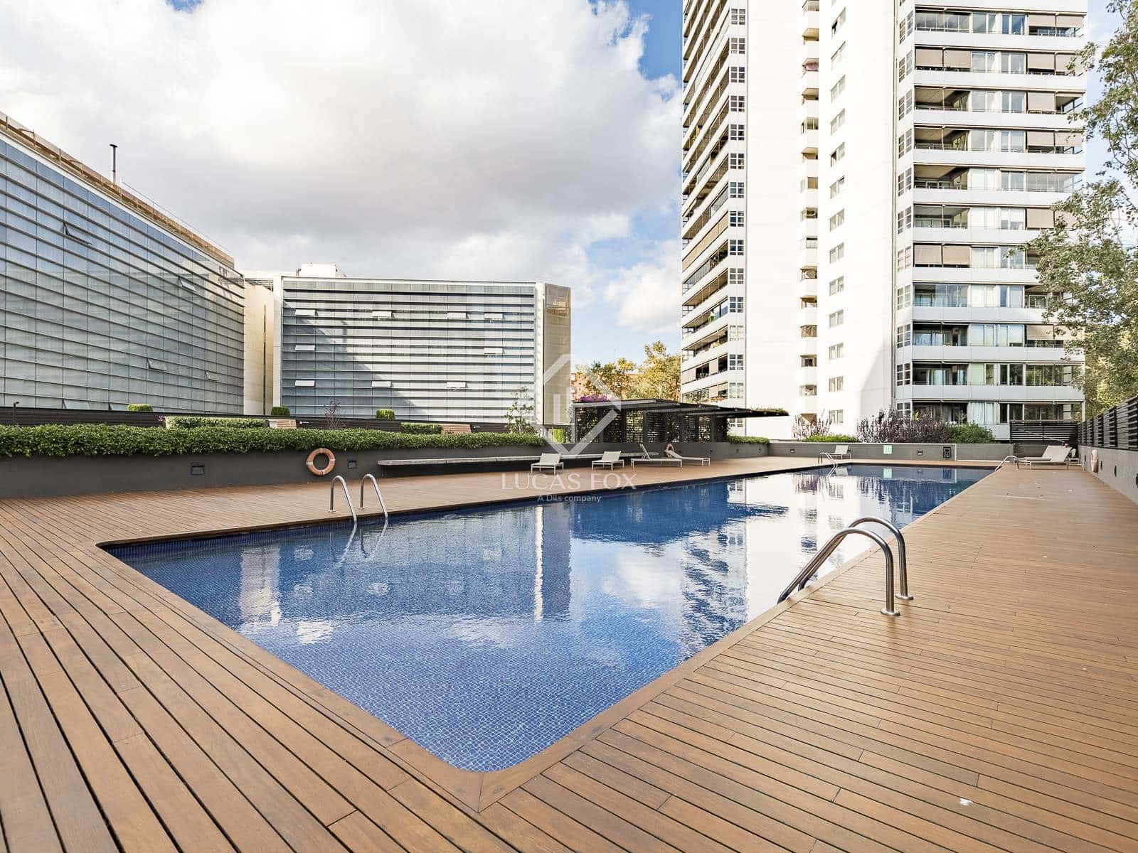 3 slaapkamer Appartement te koop in Barcelona stad met zwembad garage - € 885.000 (Ref: 9363192)