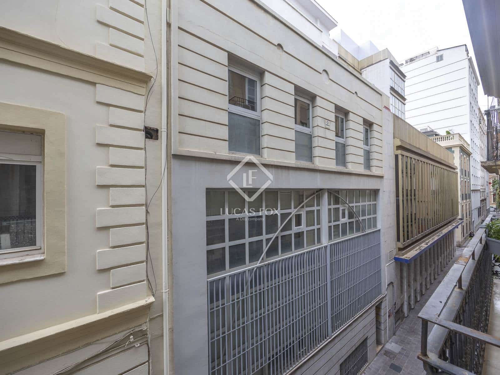 2 soverom Leilighet til leie i Valencia by - € 2 100 (Ref: 9363195)