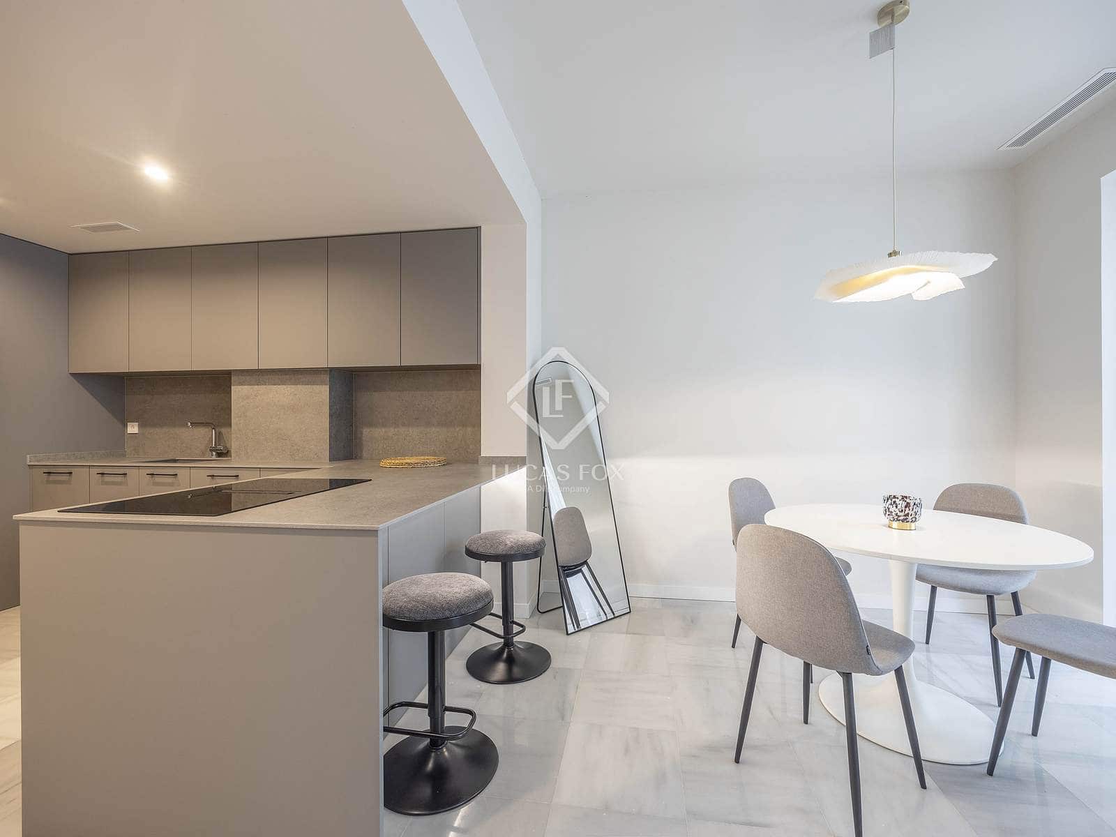 2 soverom Leilighet til leie i Valencia by - € 2 100 (Ref: 9363195)