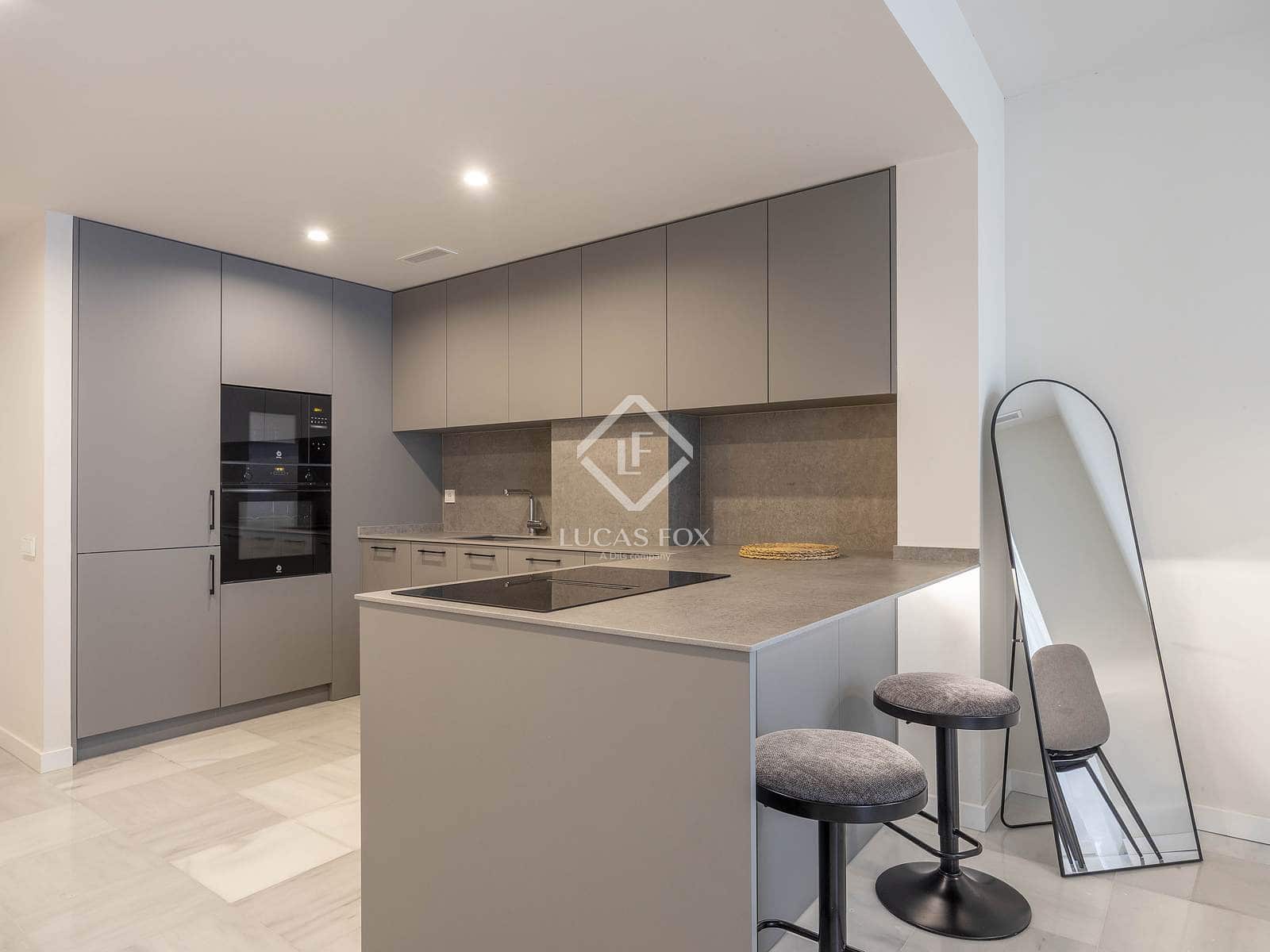 2 soverom Leilighet til leie i Valencia by - € 2 100 (Ref: 9363195)