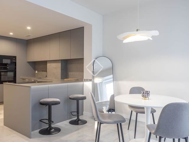 2 soverom Leilighet til leie i Valencia by - € 2 100 (Ref: 9363195)