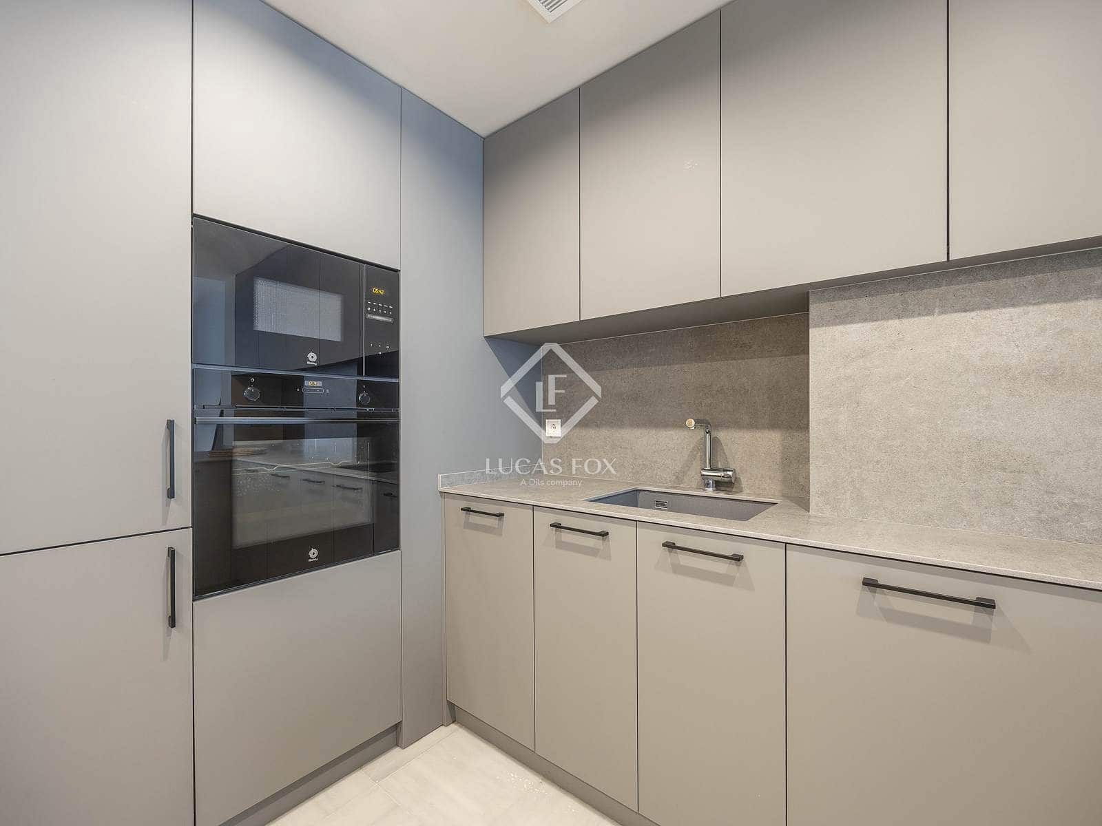 2 soverom Leilighet til leie i Valencia by - € 2 100 (Ref: 9363195)