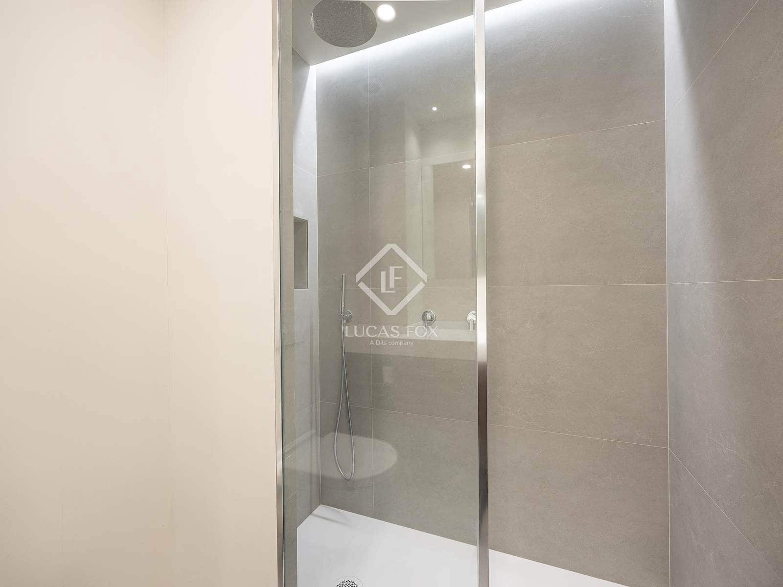 2 soverom Leilighet til leie i Valencia by - € 2 100 (Ref: 9363195)