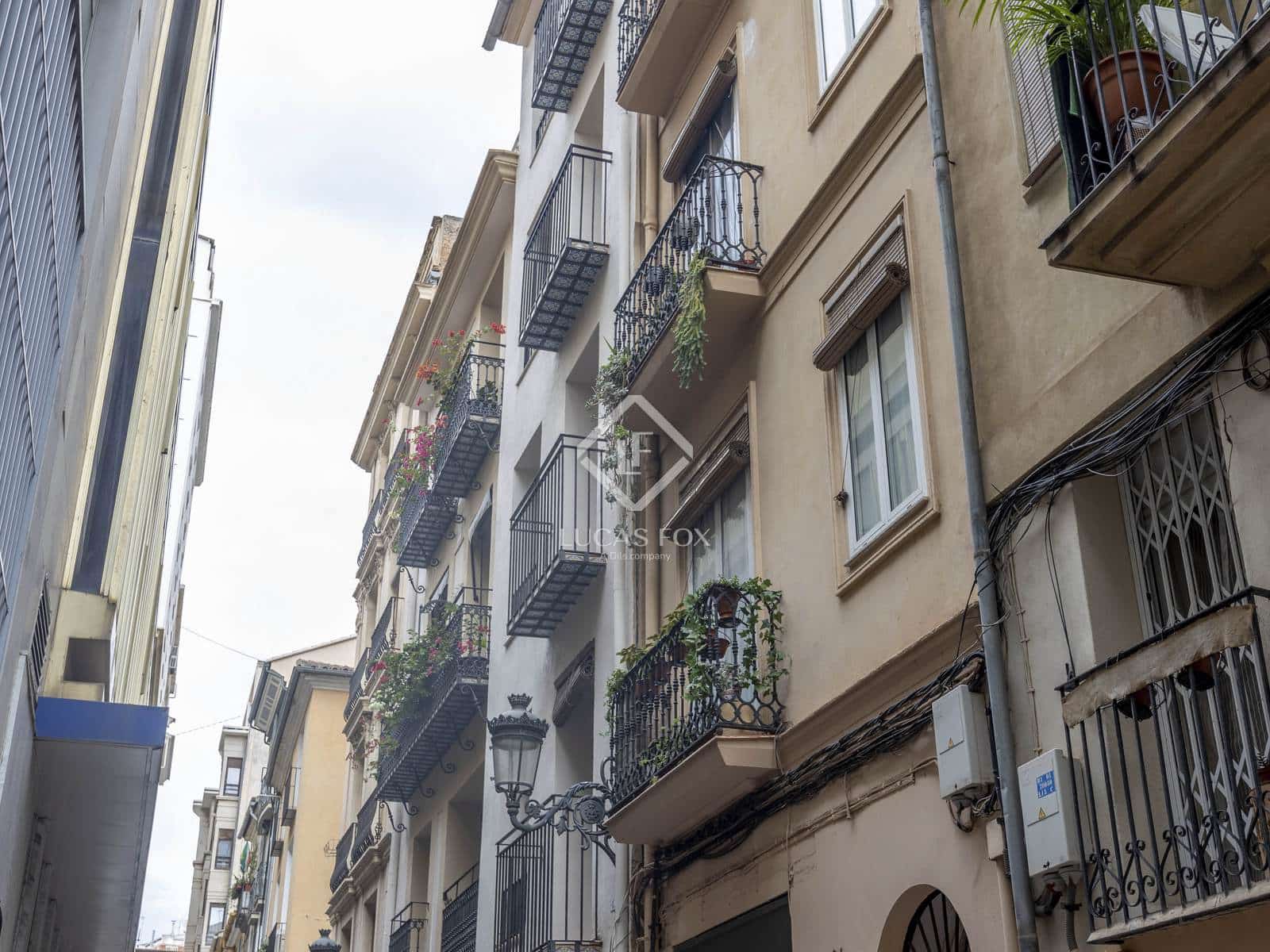 2 soverom Leilighet til leie i Valencia by - € 2 100 (Ref: 9363195)