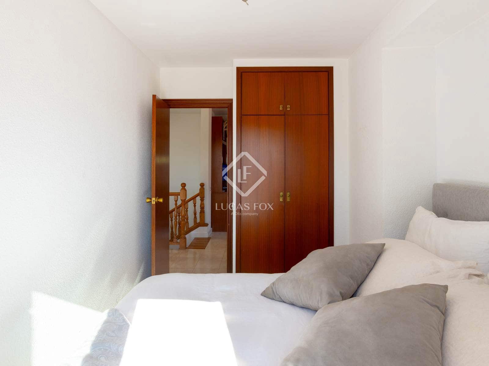 4 soveværelse Villa til salg i Alella med swimmingpool garage - € 790.000 (Ref: 9363315)