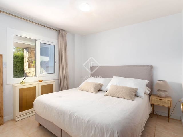 4 sypialnia Willa na sprzedaż w Alella z basenem garażem - 790 000 € (Ref: 9363315)