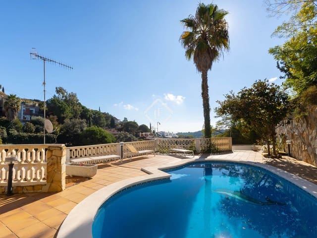 4 bedroom Villa for sale in Alella with pool garage - € 790,000 (Ref: 9363315)