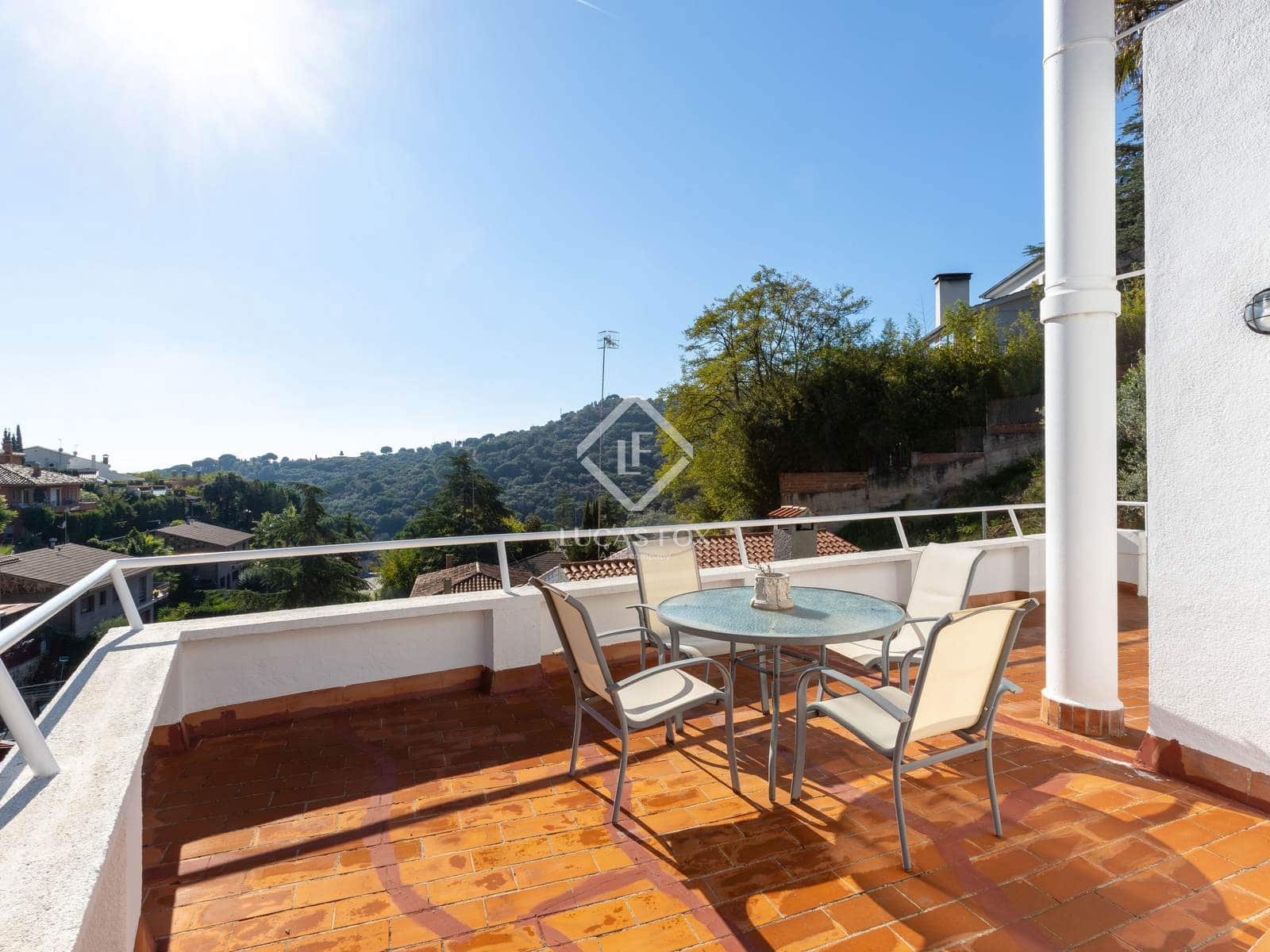 4 soveværelse Villa til salg i Alella med swimmingpool garage - € 790.000 (Ref: 9363315)