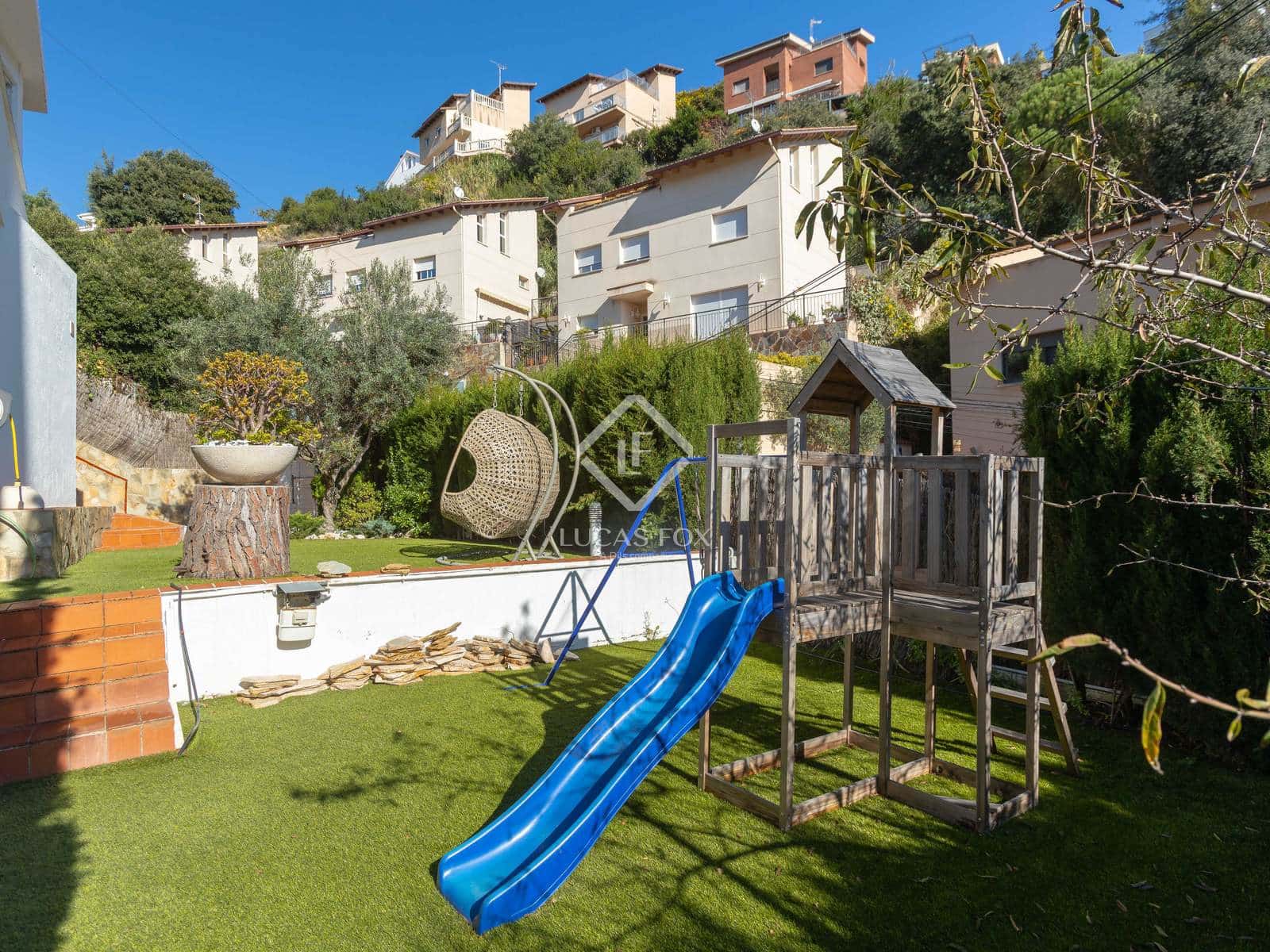 4 soveværelse Villa til salg i Alella med swimmingpool garage - € 790.000 (Ref: 9363315)