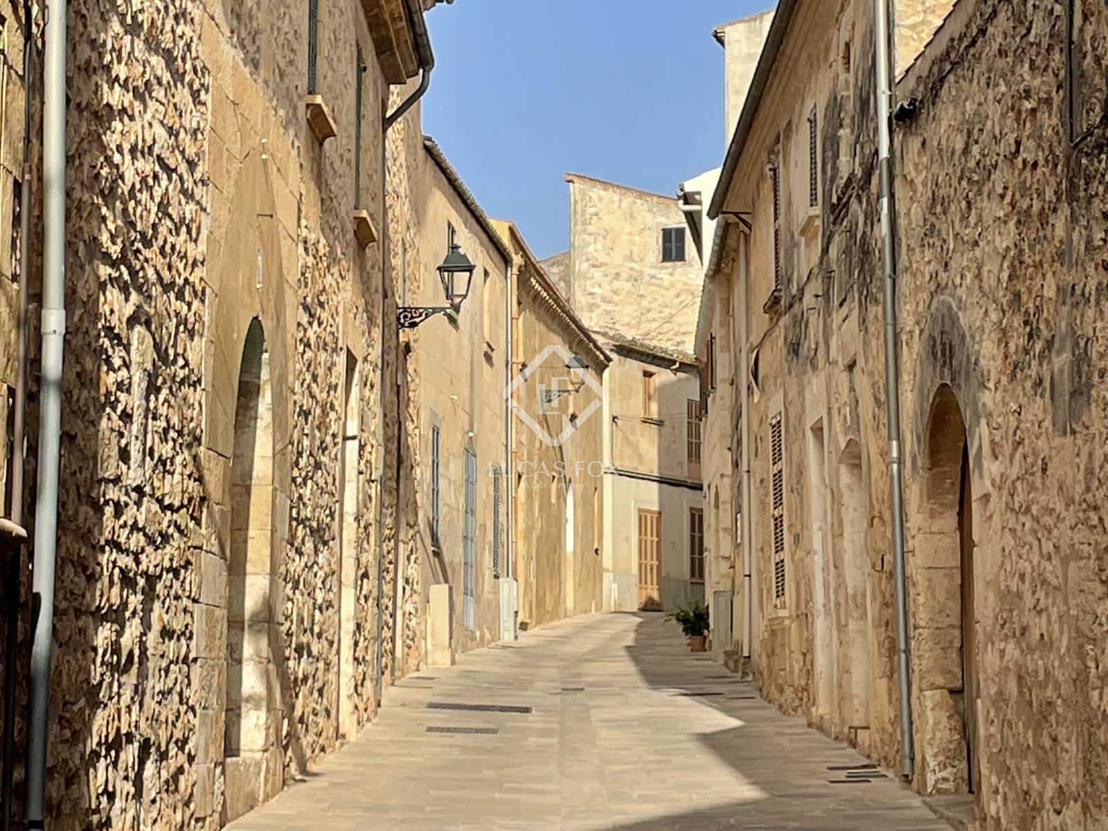 3 slaapkamer Finca/Landhuis te koop in Muro met zwembad garage - € 420.000 (Ref: 9368874)