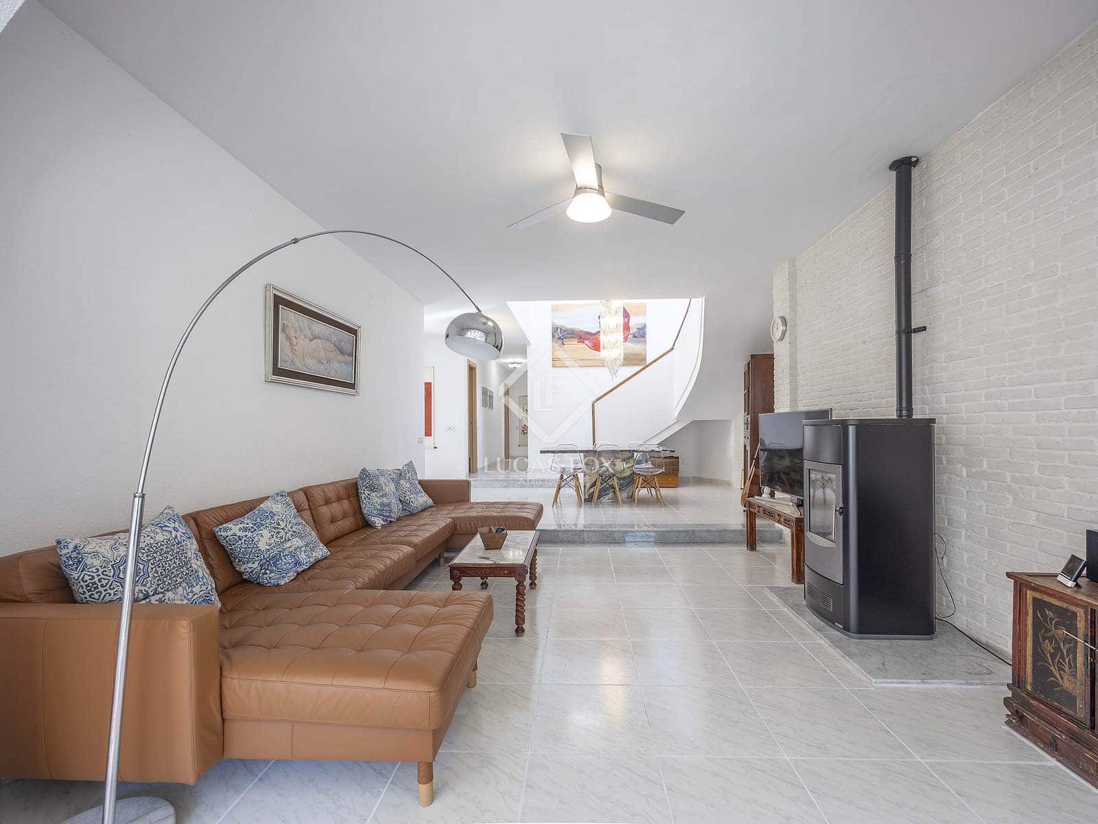 6 slaapkamer Villa te koop in L'Eliana met zwembad garage - € 680.000 (Ref: 9368877)