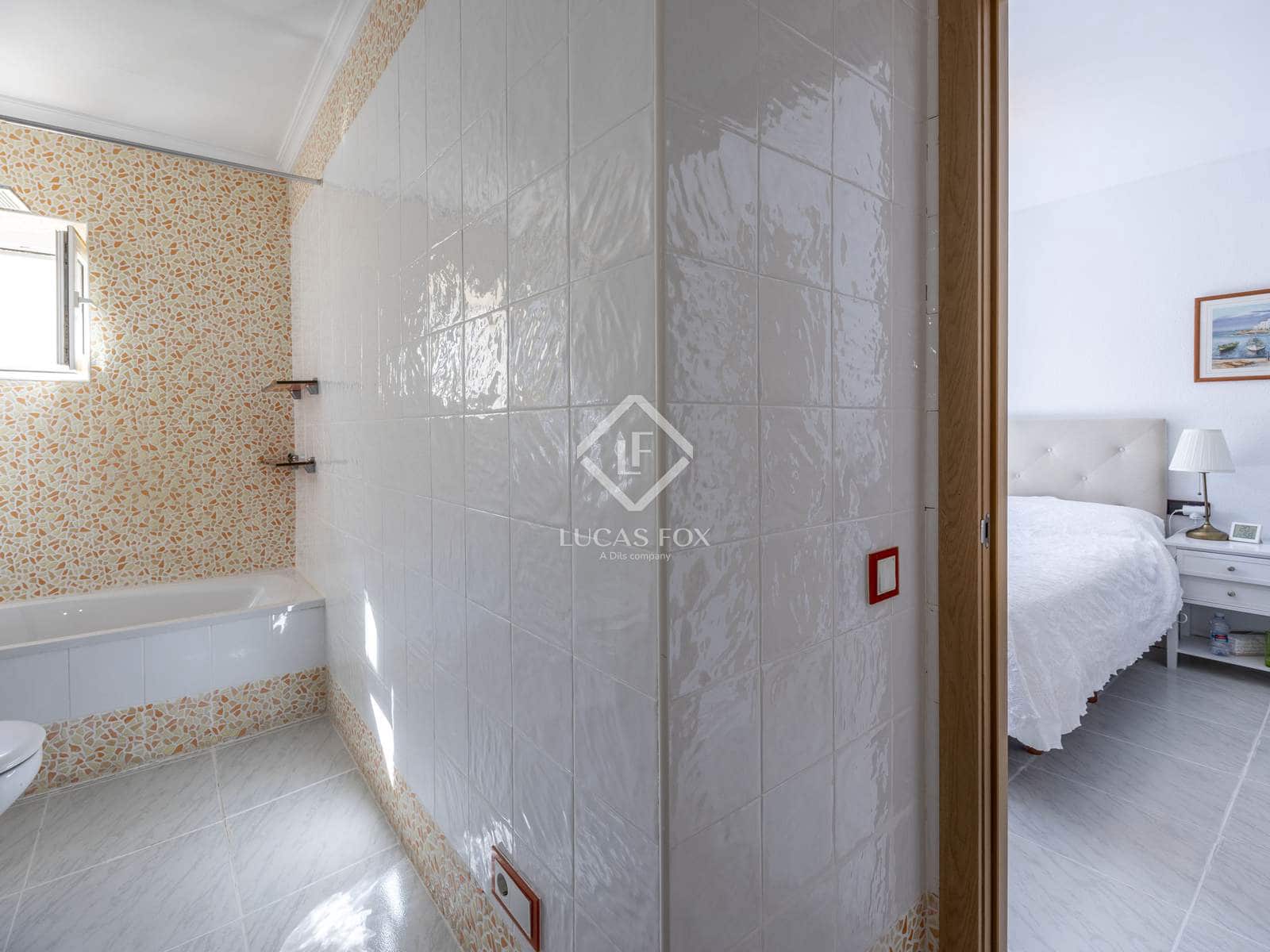 6 slaapkamer Villa te koop in L'Eliana met zwembad garage - € 680.000 (Ref: 9368877)