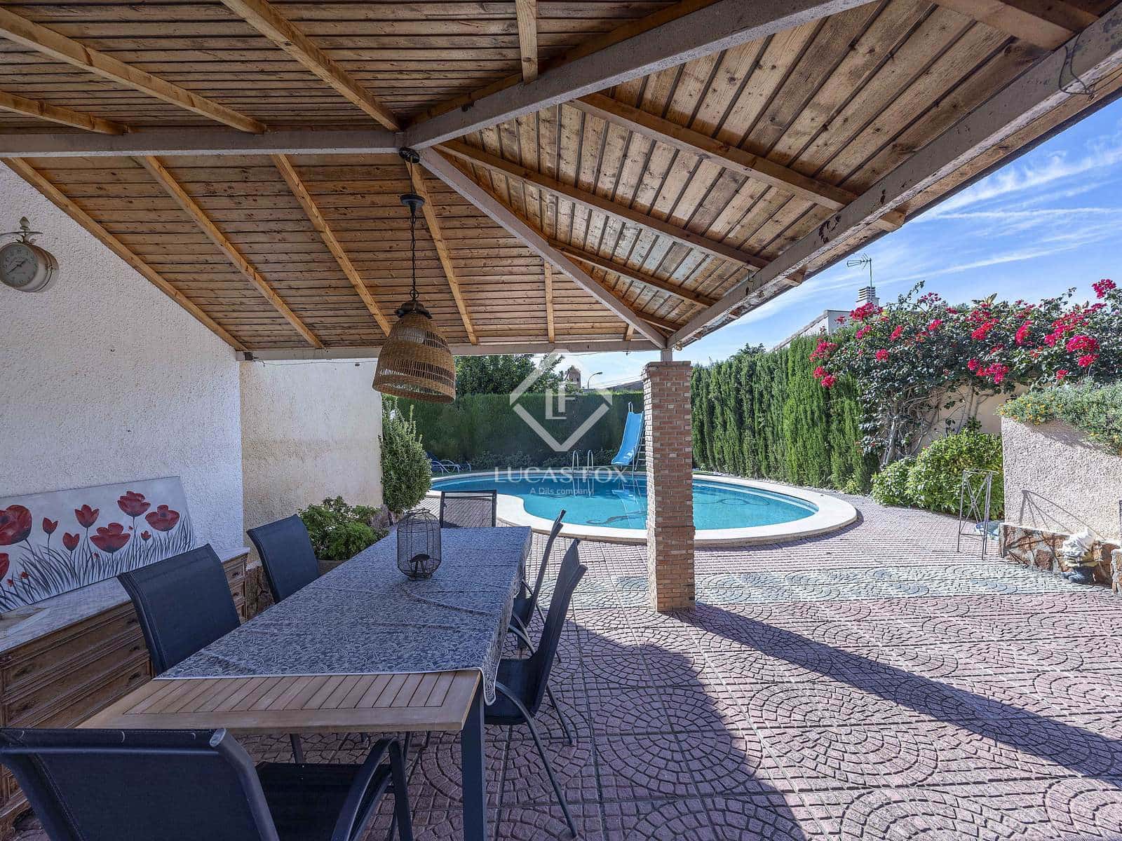 6 slaapkamer Villa te koop in L'Eliana met zwembad garage - € 680.000 (Ref: 9368877)