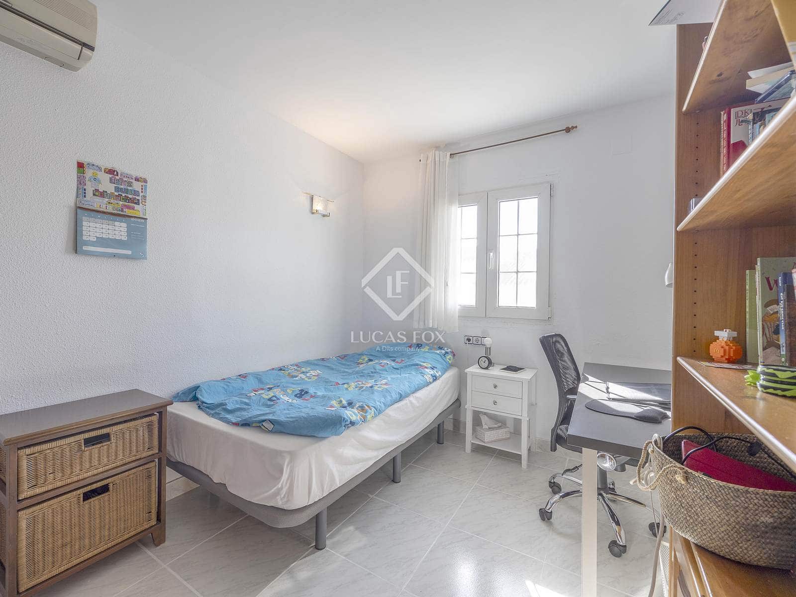 6 slaapkamer Villa te koop in L'Eliana met zwembad garage - € 680.000 (Ref: 9368877)