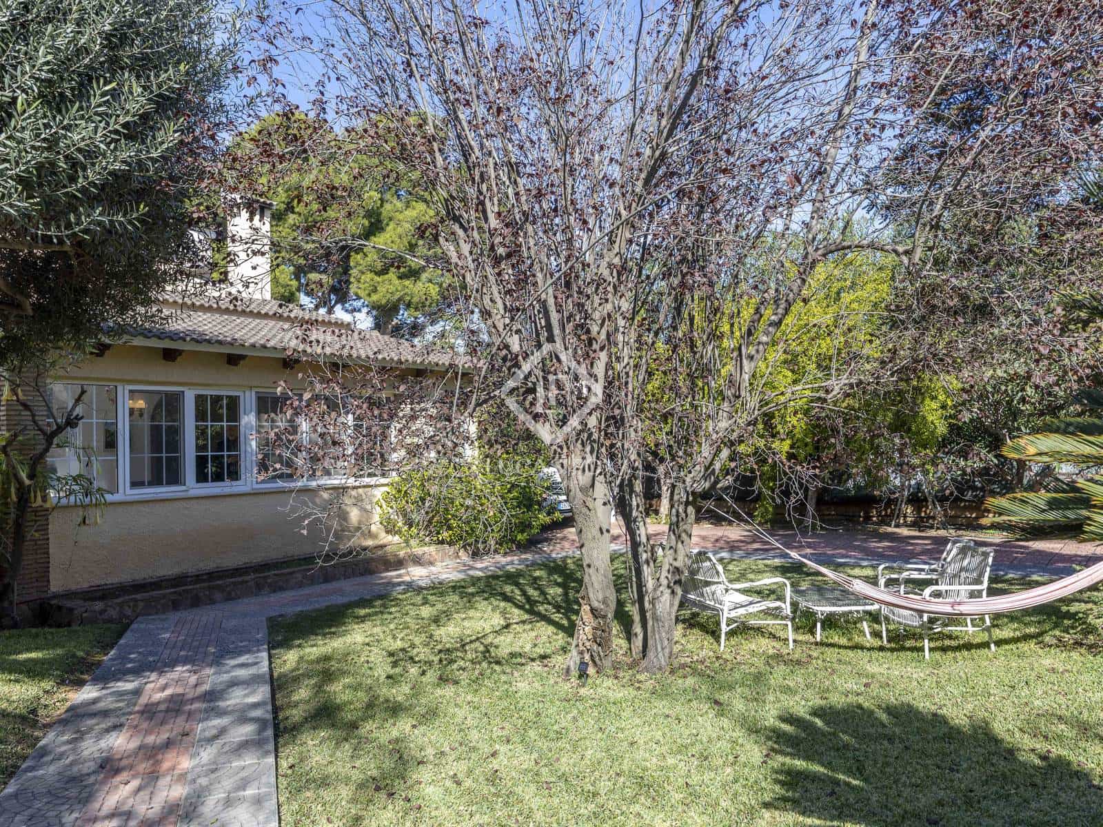 6 slaapkamer Villa te koop in L'Eliana met zwembad garage - € 680.000 (Ref: 9368877)