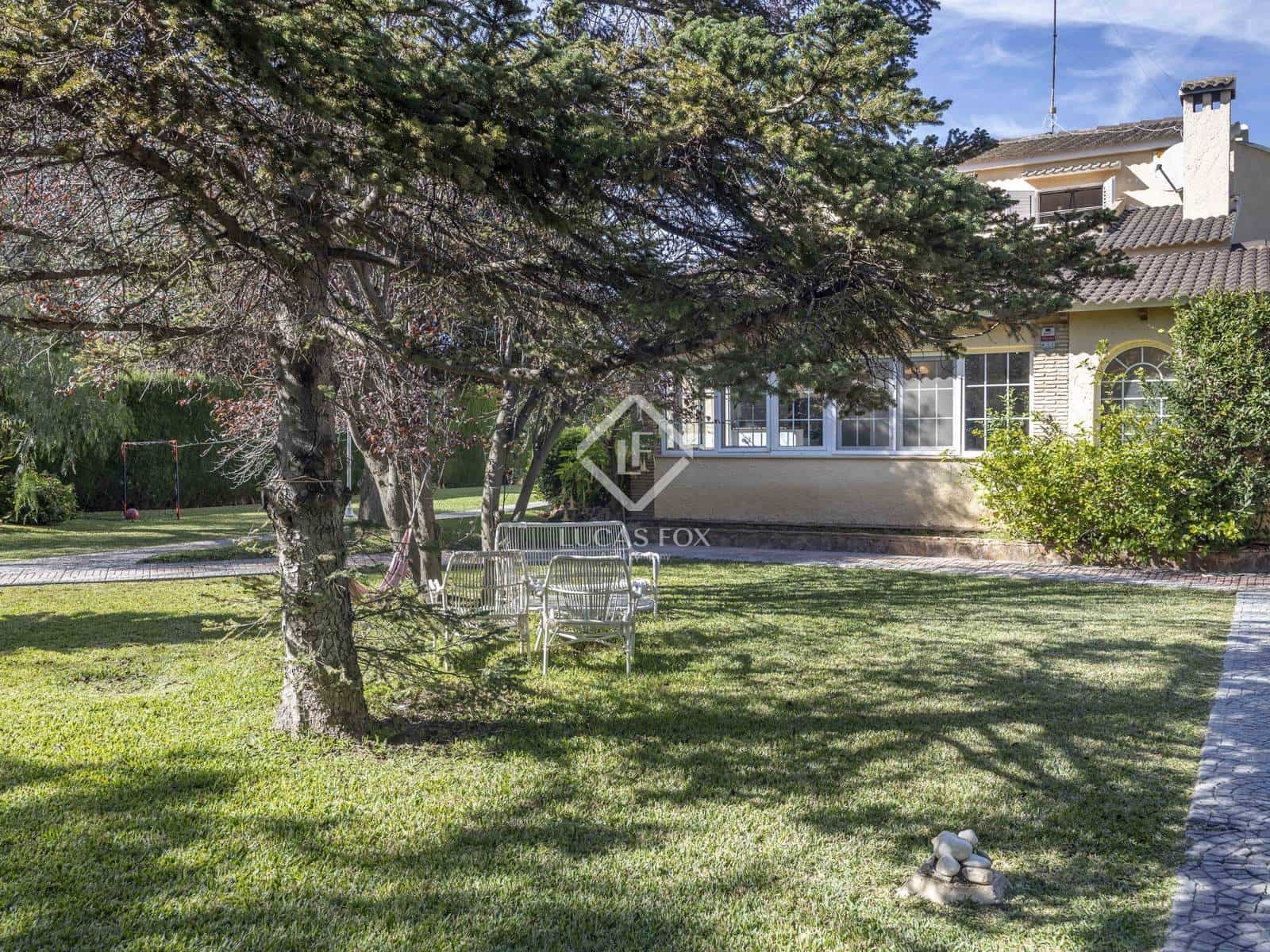 6 slaapkamer Villa te koop in L'Eliana met zwembad garage - € 680.000 (Ref: 9368877)