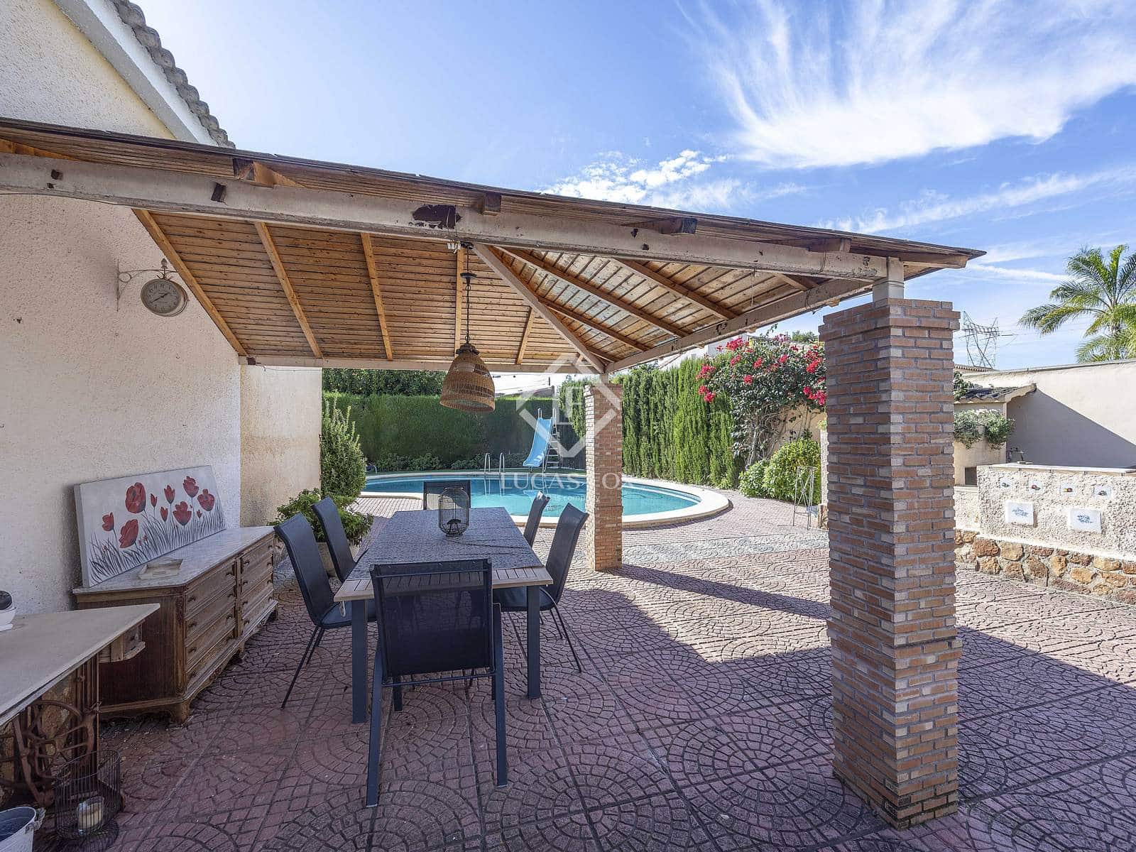 6 slaapkamer Villa te koop in L'Eliana met zwembad garage - € 680.000 (Ref: 9368877)