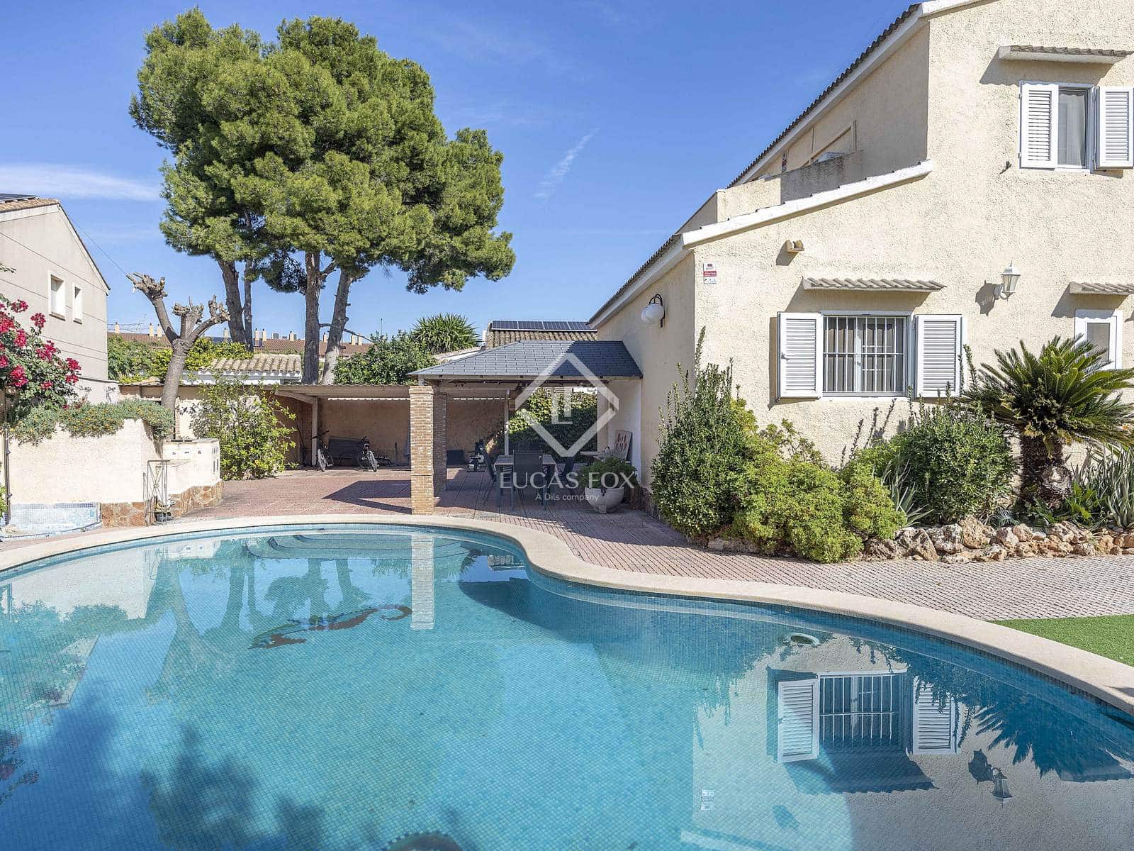 6 slaapkamer Villa te koop in L'Eliana met zwembad garage - € 680.000 (Ref: 9368877)