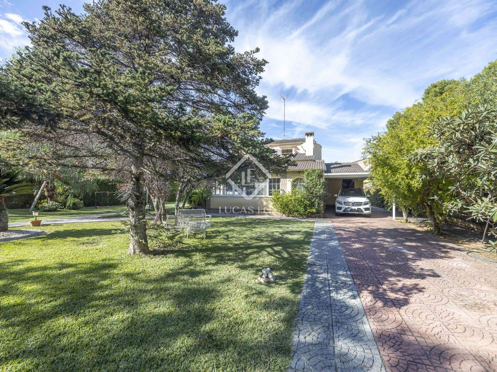 6 slaapkamer Villa te koop in L'Eliana met zwembad garage - € 680.000 (Ref: 9368877)