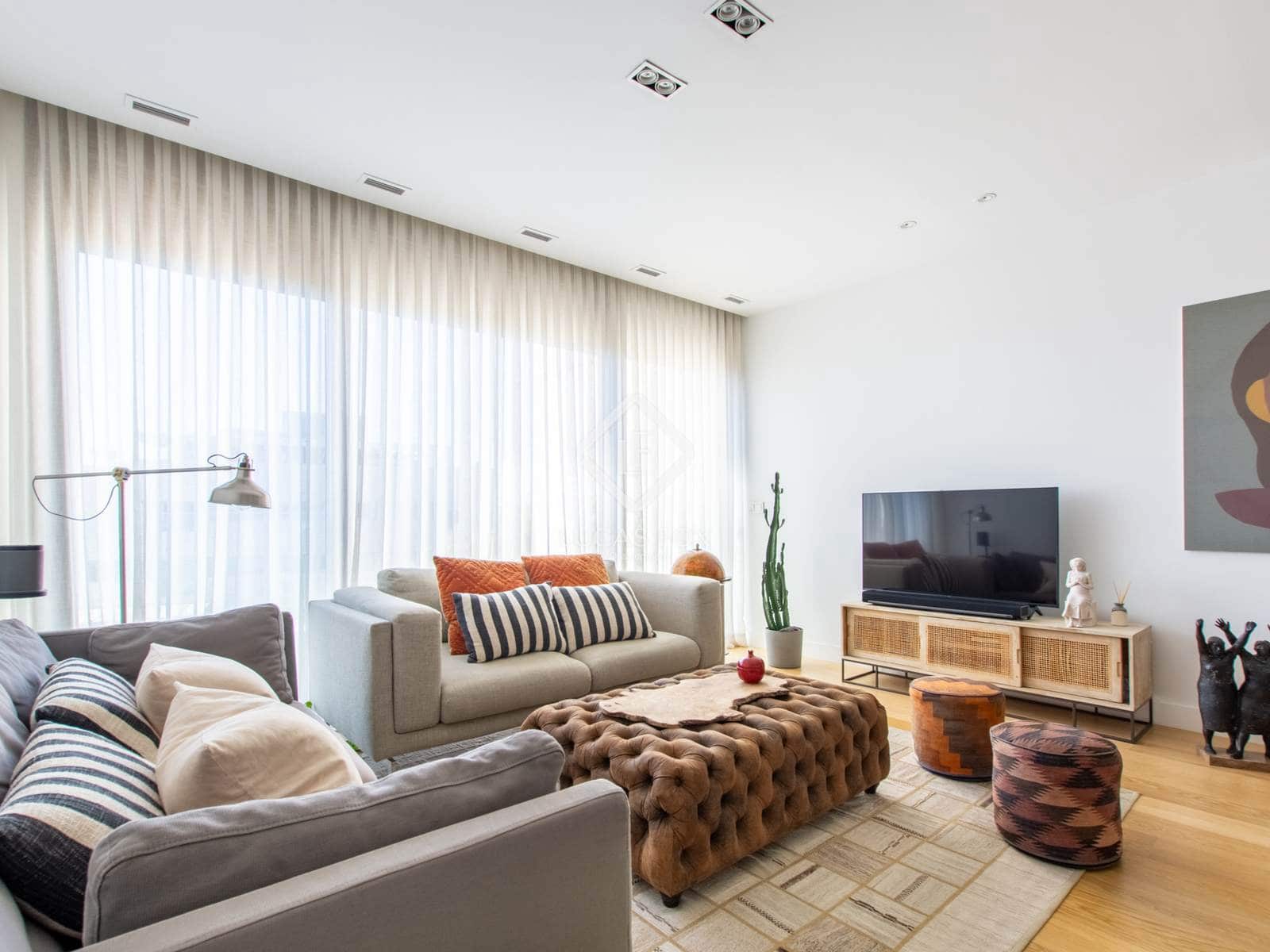 3 sypialnia Apartament na sprzedaż w Miasto Madryt z basenem garażem - 1 580 000 € (Ref: 9369074)