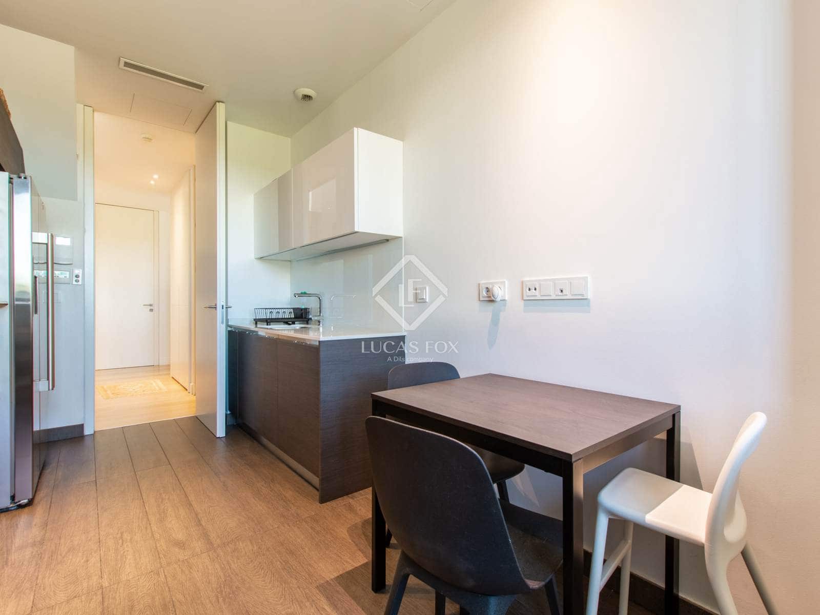 3 sypialnia Apartament na sprzedaż w Miasto Madryt z basenem garażem - 1 580 000 € (Ref: 9369074)