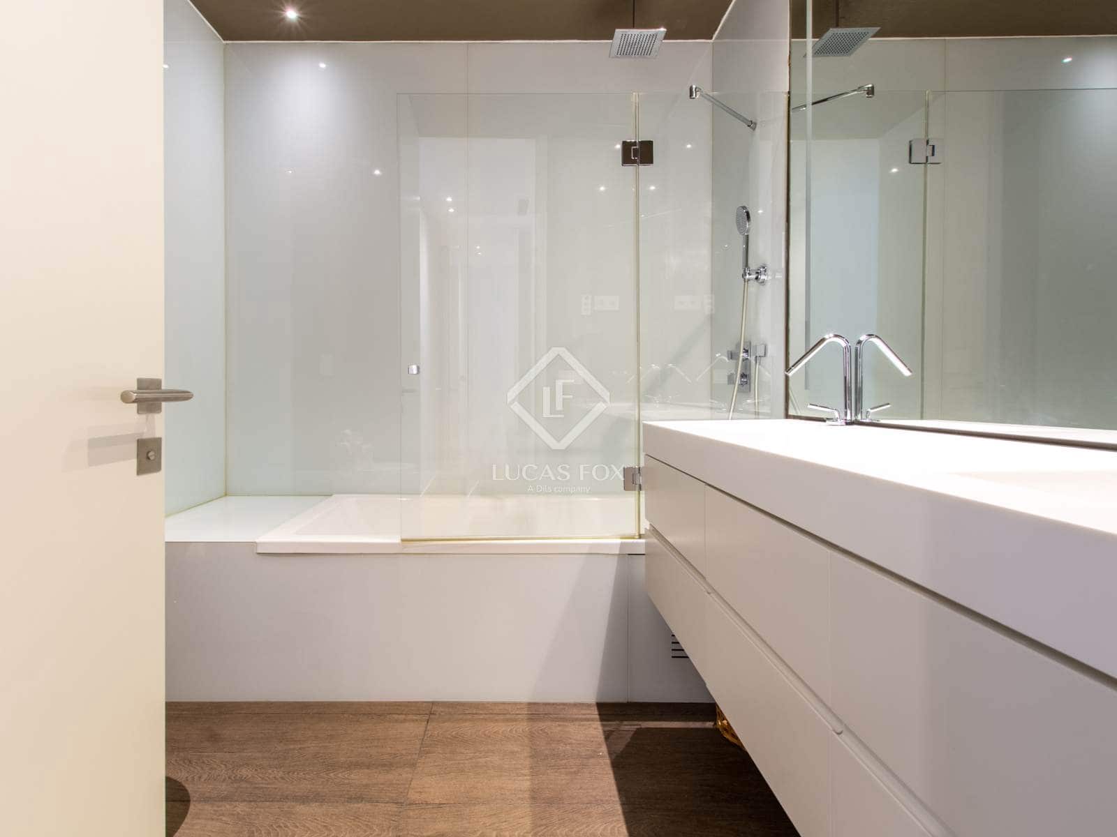 3 sypialnia Apartament na sprzedaż w Miasto Madryt z basenem garażem - 1 580 000 € (Ref: 9369074)