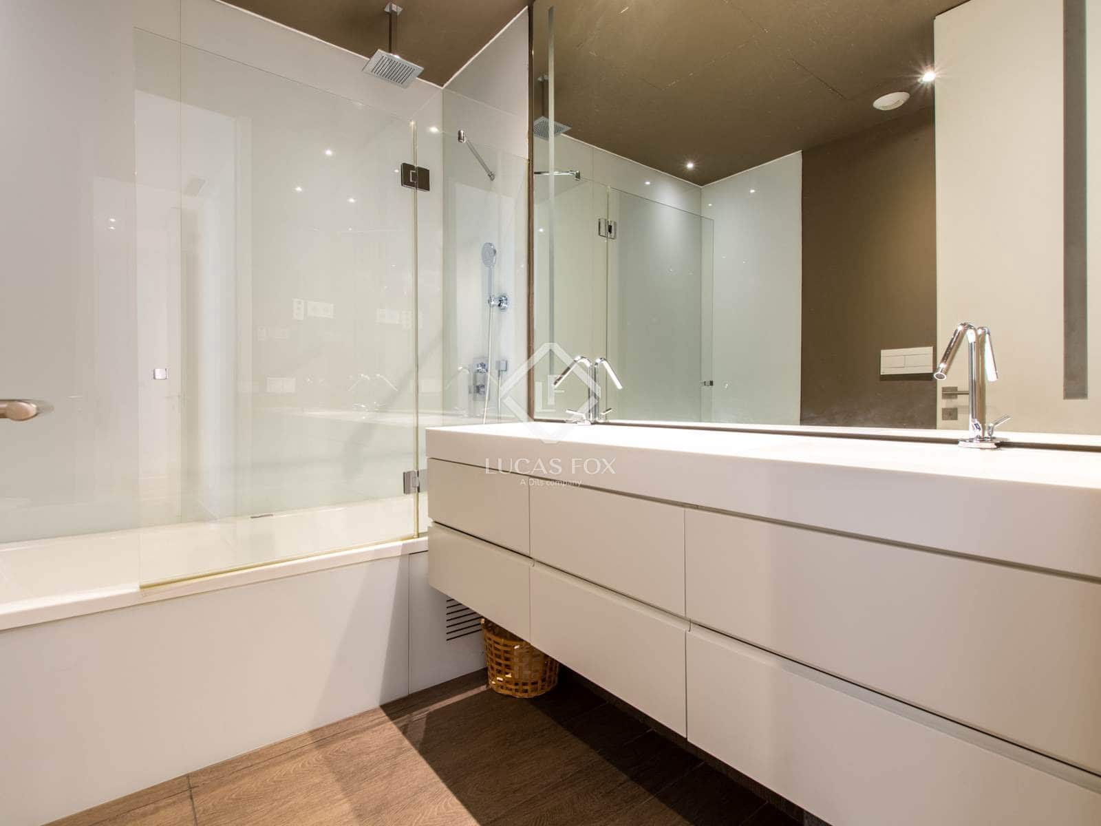 3 sypialnia Apartament na sprzedaż w Miasto Madryt z basenem garażem - 1 580 000 € (Ref: 9369074)