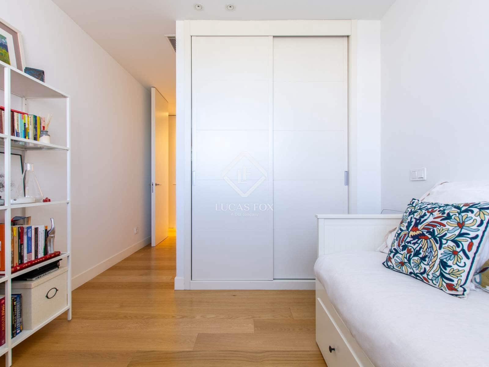 3 sypialnia Apartament na sprzedaż w Miasto Madryt z basenem garażem - 1 580 000 € (Ref: 9369074)