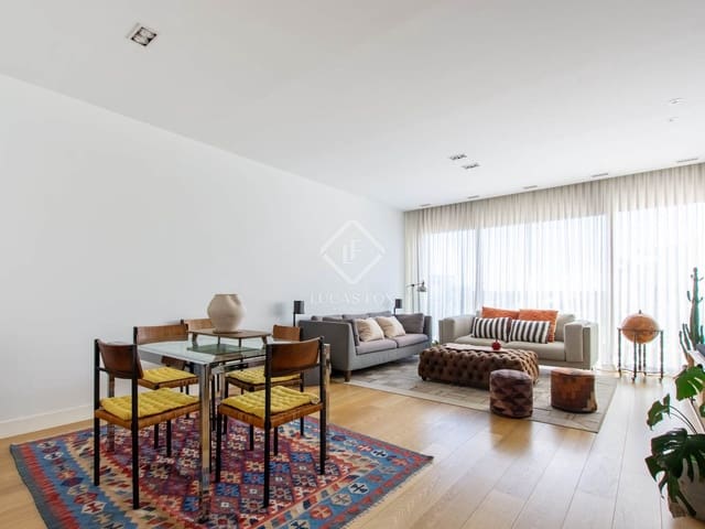 3 makuuhuone Huoneisto myytävänä paikassa Madrid kaupunki mukana uima-altaan 
autotalli - 1 580 000 € (Ref: 9369074)