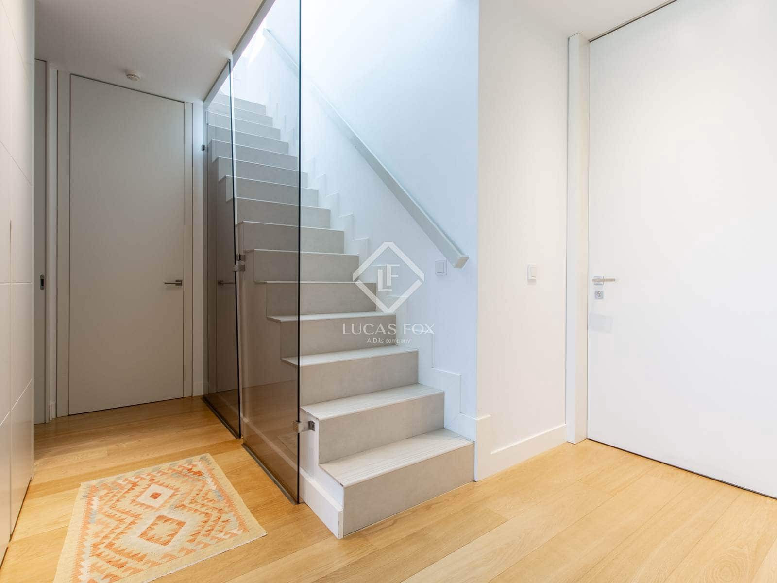 3 sypialnia Apartament na sprzedaż w Miasto Madryt z basenem garażem - 1 580 000 € (Ref: 9369074)