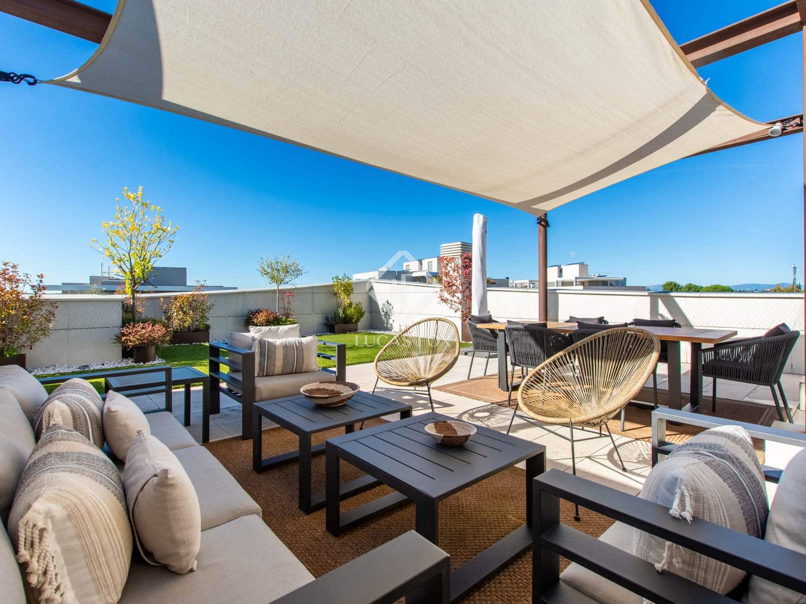 3 sypialnia Apartament na sprzedaż w Miasto Madryt z basenem garażem - 1 580 000 € (Ref: 9369074)