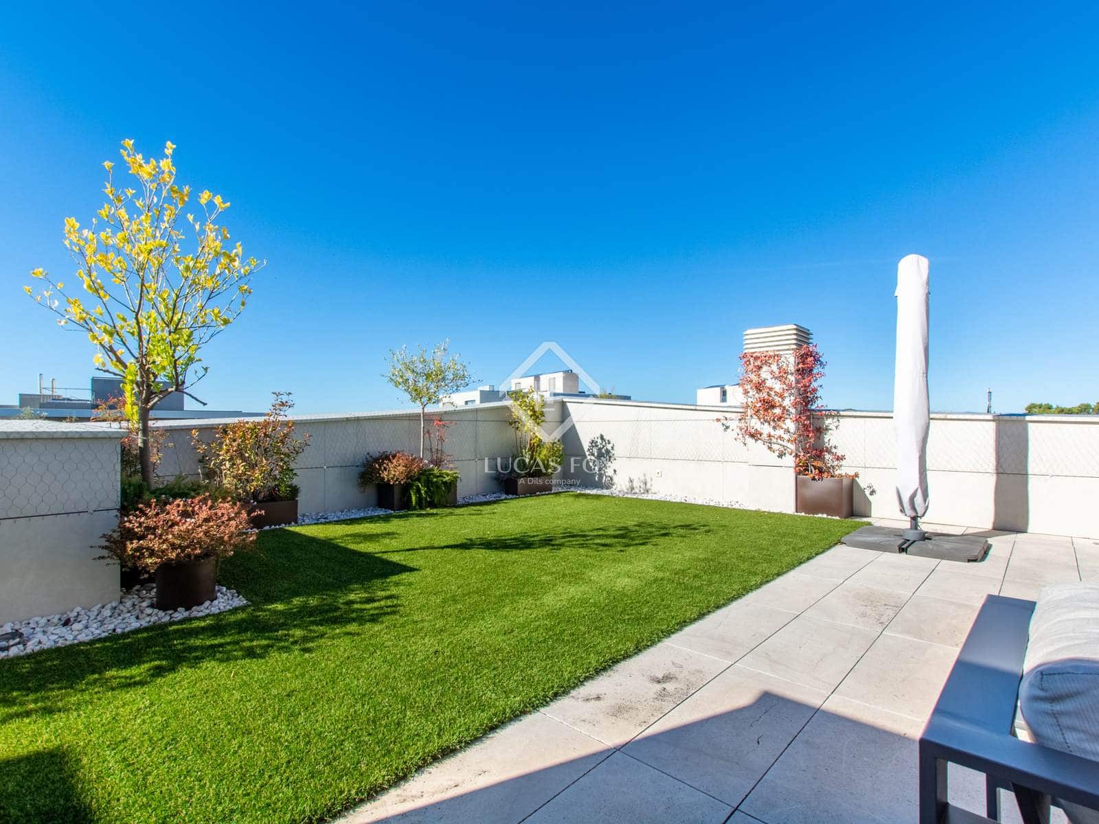 3 sypialnia Apartament na sprzedaż w Miasto Madryt z basenem garażem - 1 580 000 € (Ref: 9369074)