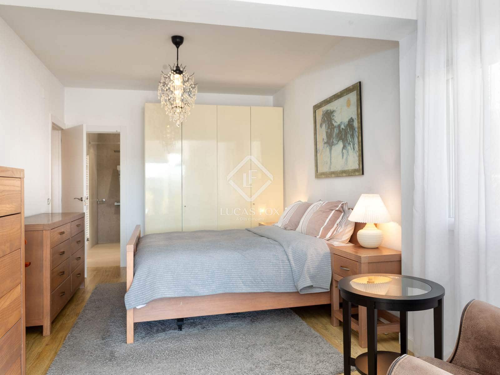 6 makuuhuone Huvila myytävänä paikassa Lloret de Mar mukana uima-altaan - 880 000 € (Ref: 9369298)