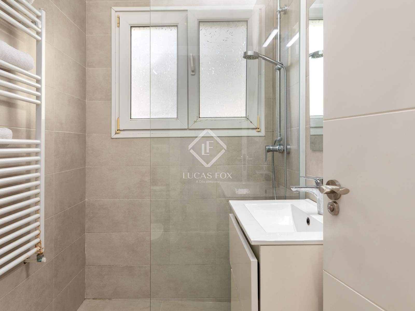 6 makuuhuone Huvila myytävänä paikassa Lloret de Mar mukana uima-altaan - 880 000 € (Ref: 9369298)