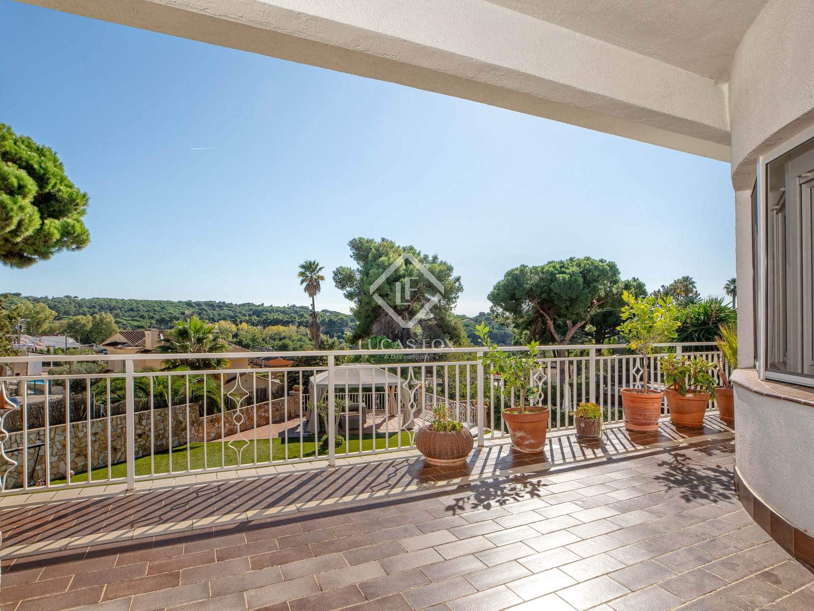 6 makuuhuone Huvila myytävänä paikassa Lloret de Mar mukana uima-altaan - 880 000 € (Ref: 9369298)