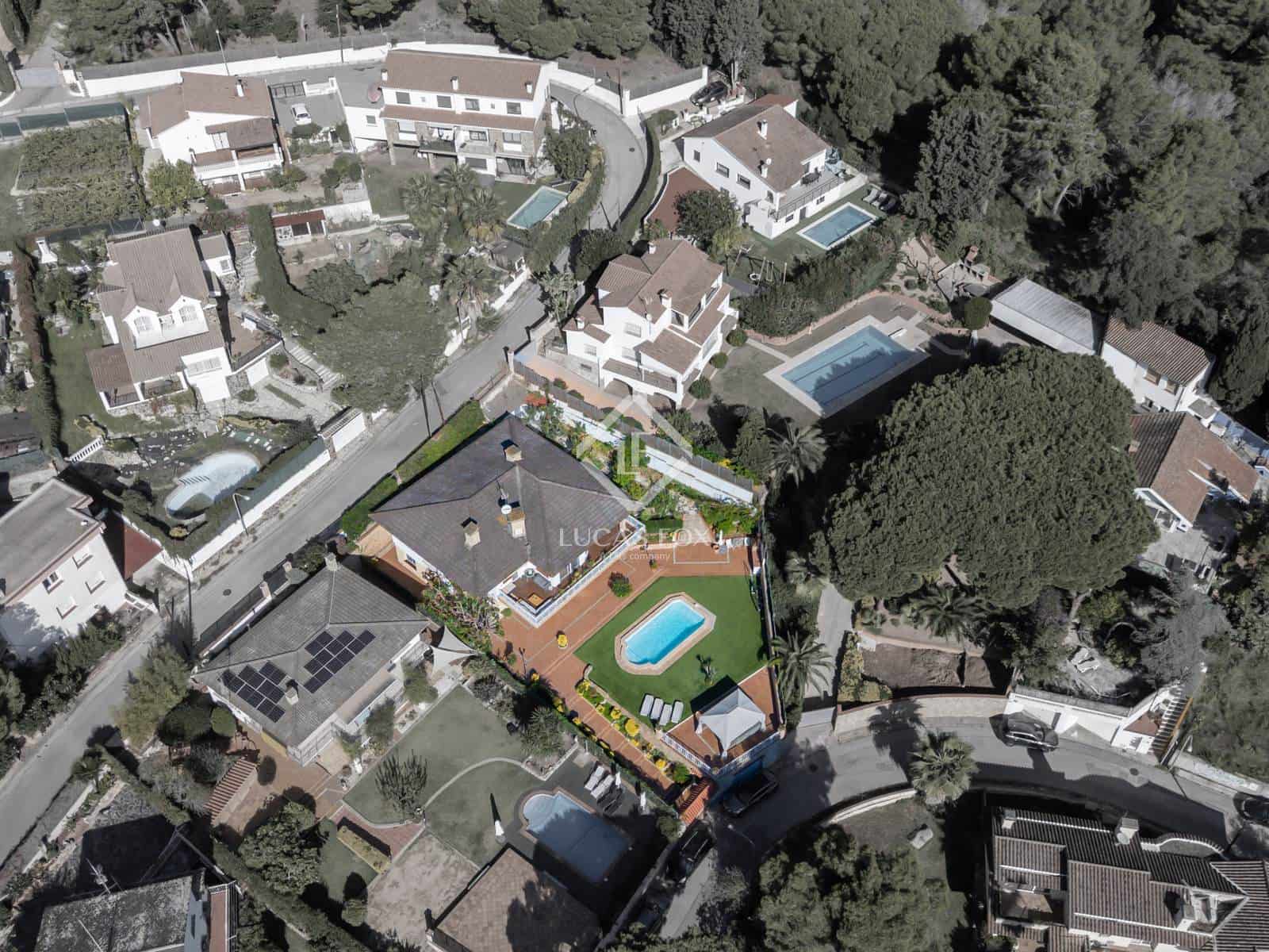 6 makuuhuone Huvila myytävänä paikassa Lloret de Mar mukana uima-altaan - 880 000 € (Ref: 9369298)