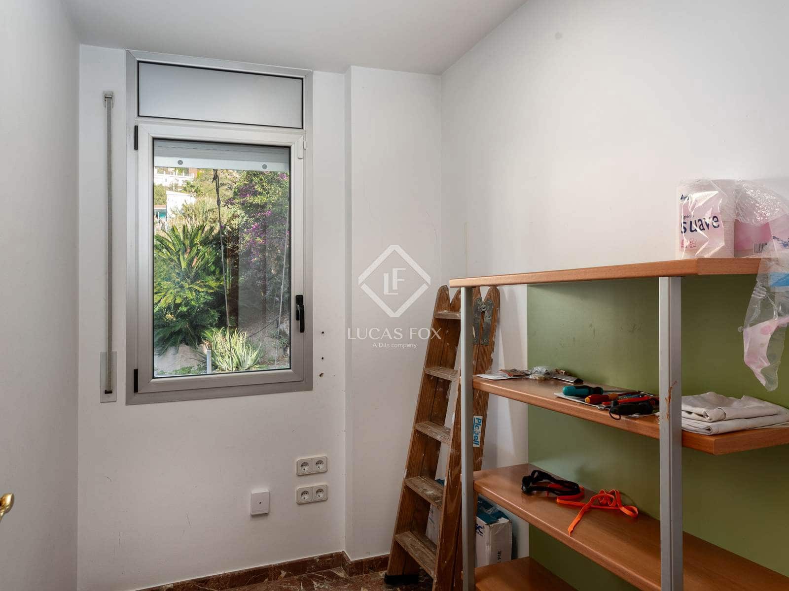 3 slaapkamer Villa te koop in Lloret de Mar met zwembad garage - € 650.000 (Ref: 9371353)