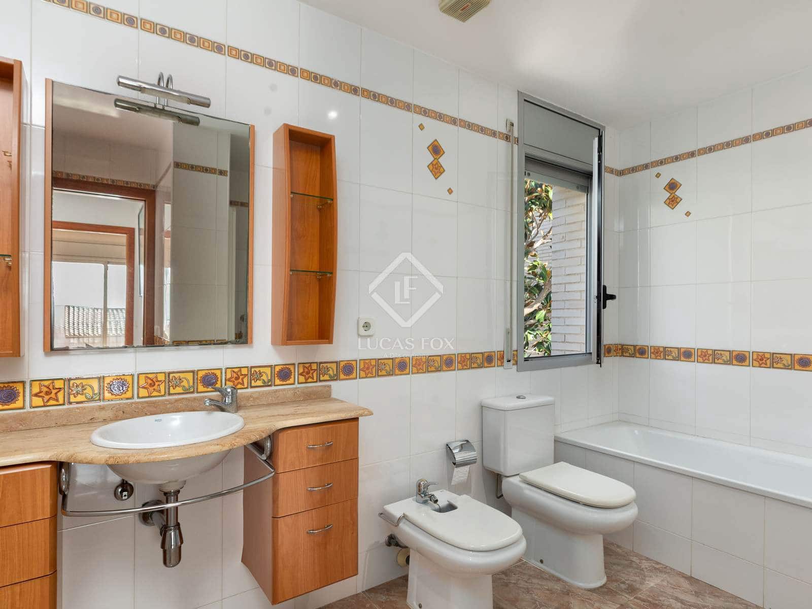 3 slaapkamer Villa te koop in Lloret de Mar met zwembad garage - € 650.000 (Ref: 9371353)