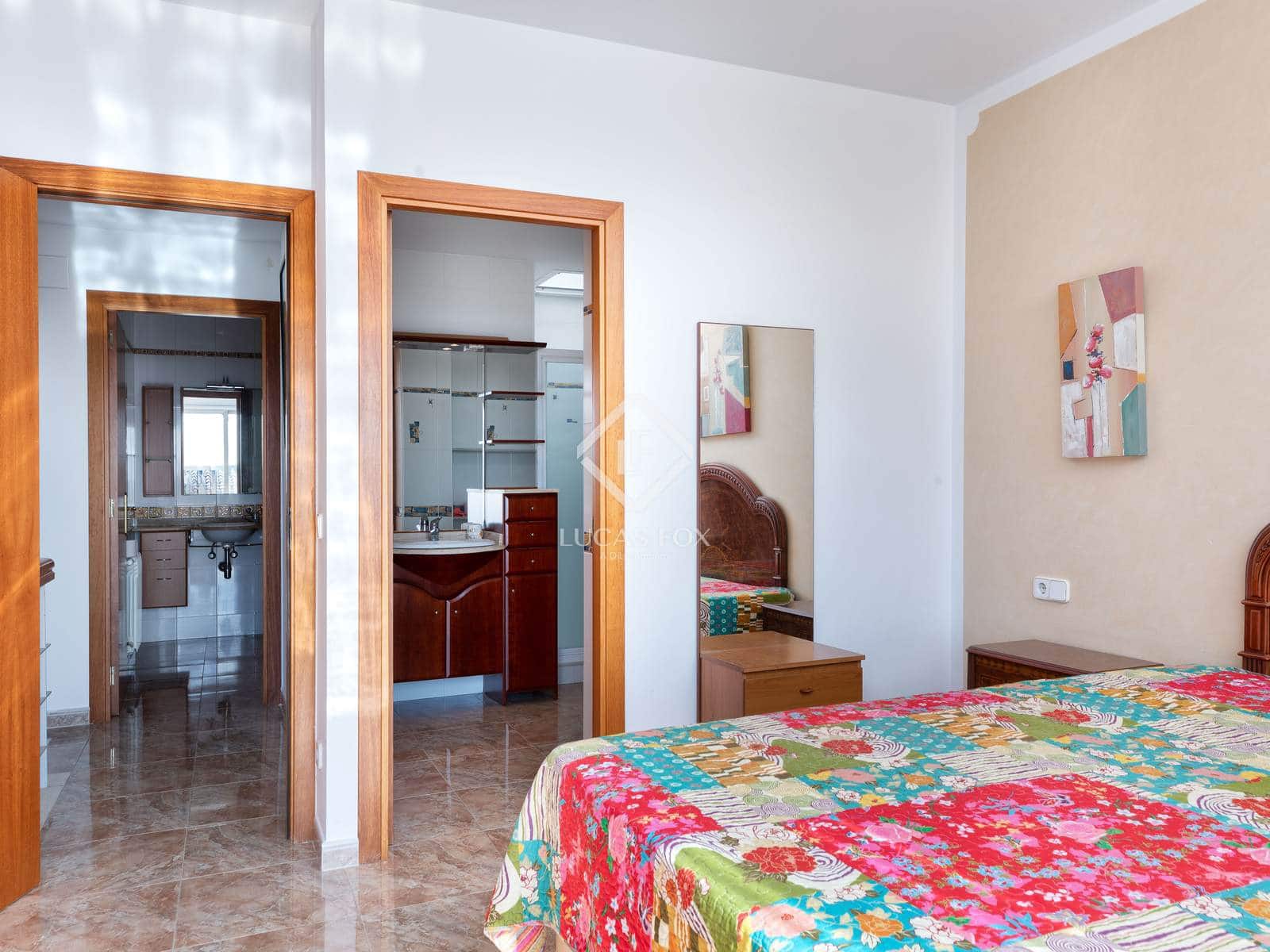 3 slaapkamer Villa te koop in Lloret de Mar met zwembad garage - € 650.000 (Ref: 9371353)