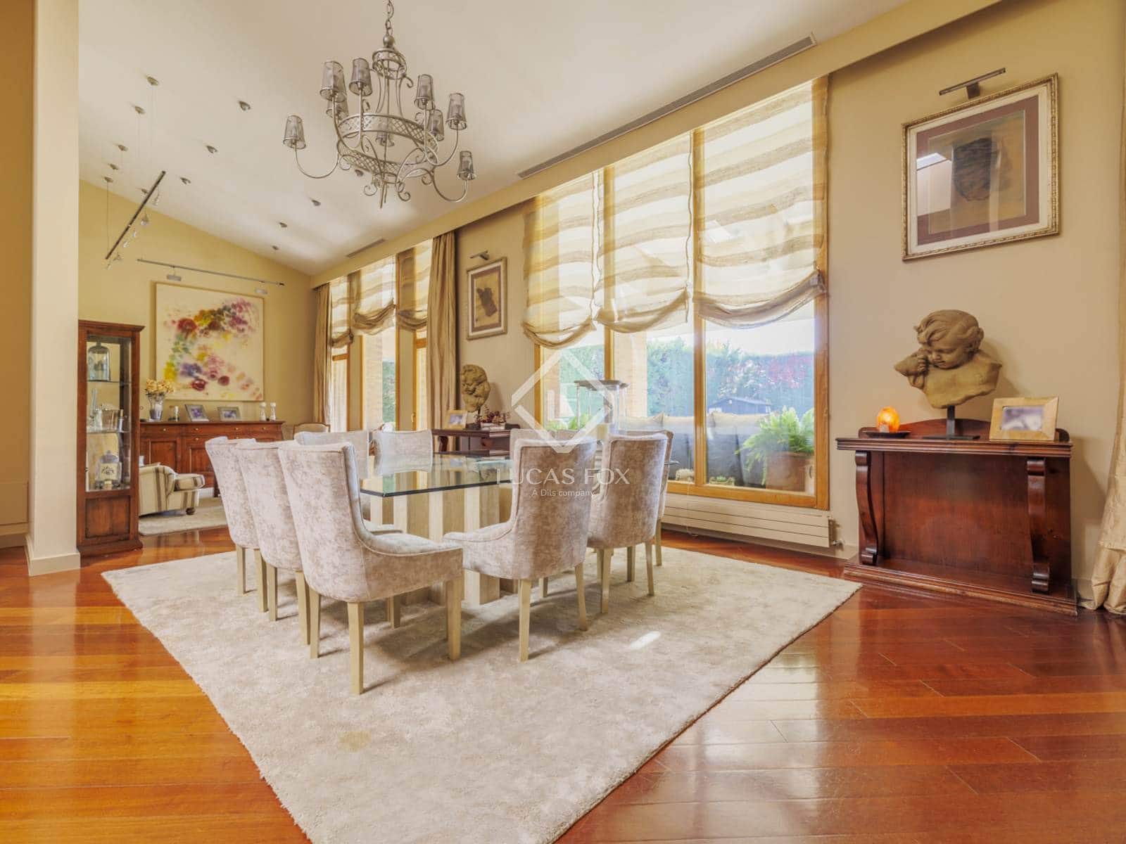 7 soveværelse Villa til salg i Pozuelo de Alarcon med swimmingpool garage - € 3.995.000 (Ref: 9371355)