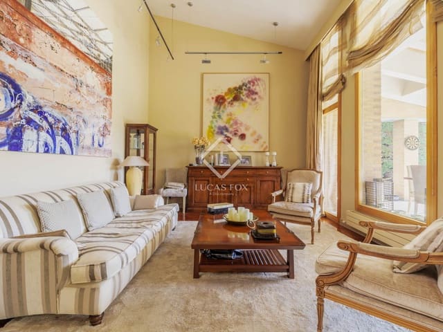 7 sypialnia Willa na sprzedaż w Pozuelo de Alarcón z basenem garażem - 3 995 000 € (Ref: 9371355)