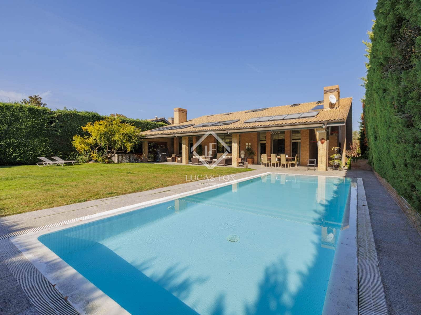 7 soveværelse Villa til salg i Pozuelo de Alarcon med swimmingpool garage - € 3.995.000 (Ref: 9371355)