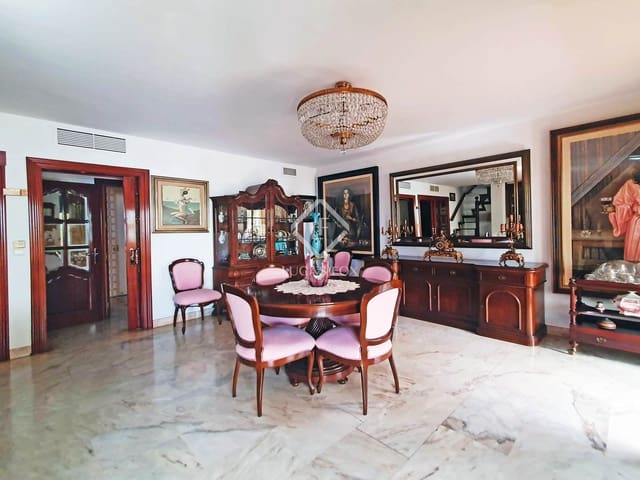 4 slaapkamer Penthouse te koop in El Limonar, Málaga stad met garage - € 1.250.000 (Ref: 9371357)